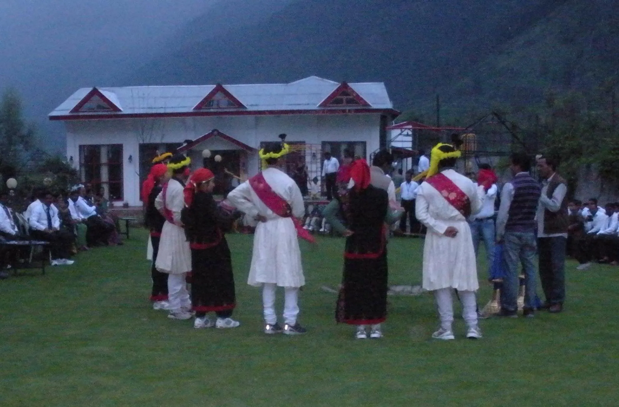 People in De Vivendi Resorts, Manali with 35000 Sqft Open Lawn