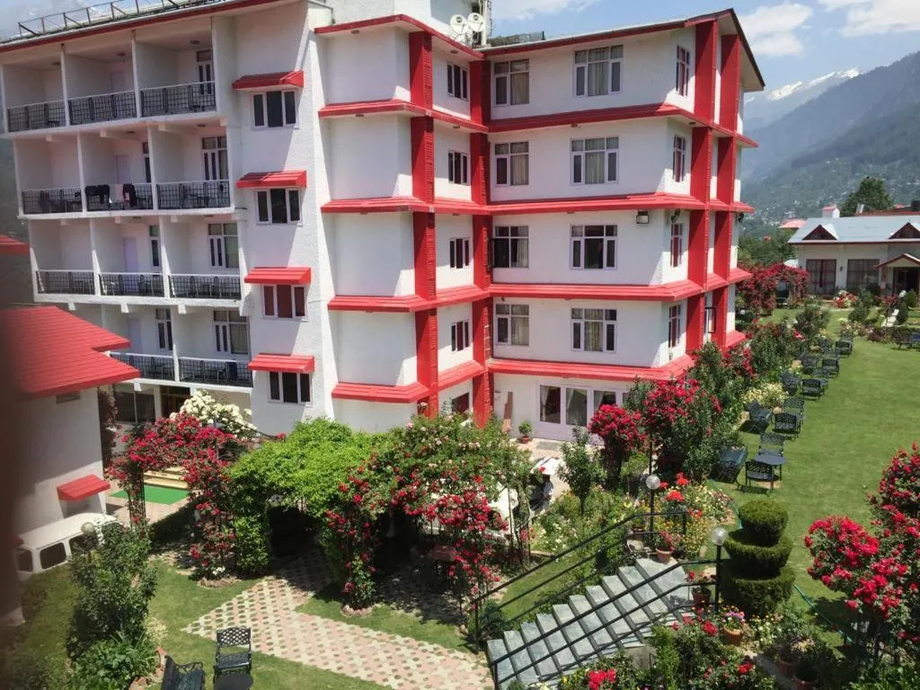 Property building in De Vivendi Resorts, Manali with 35000 Sqft Open Lawn