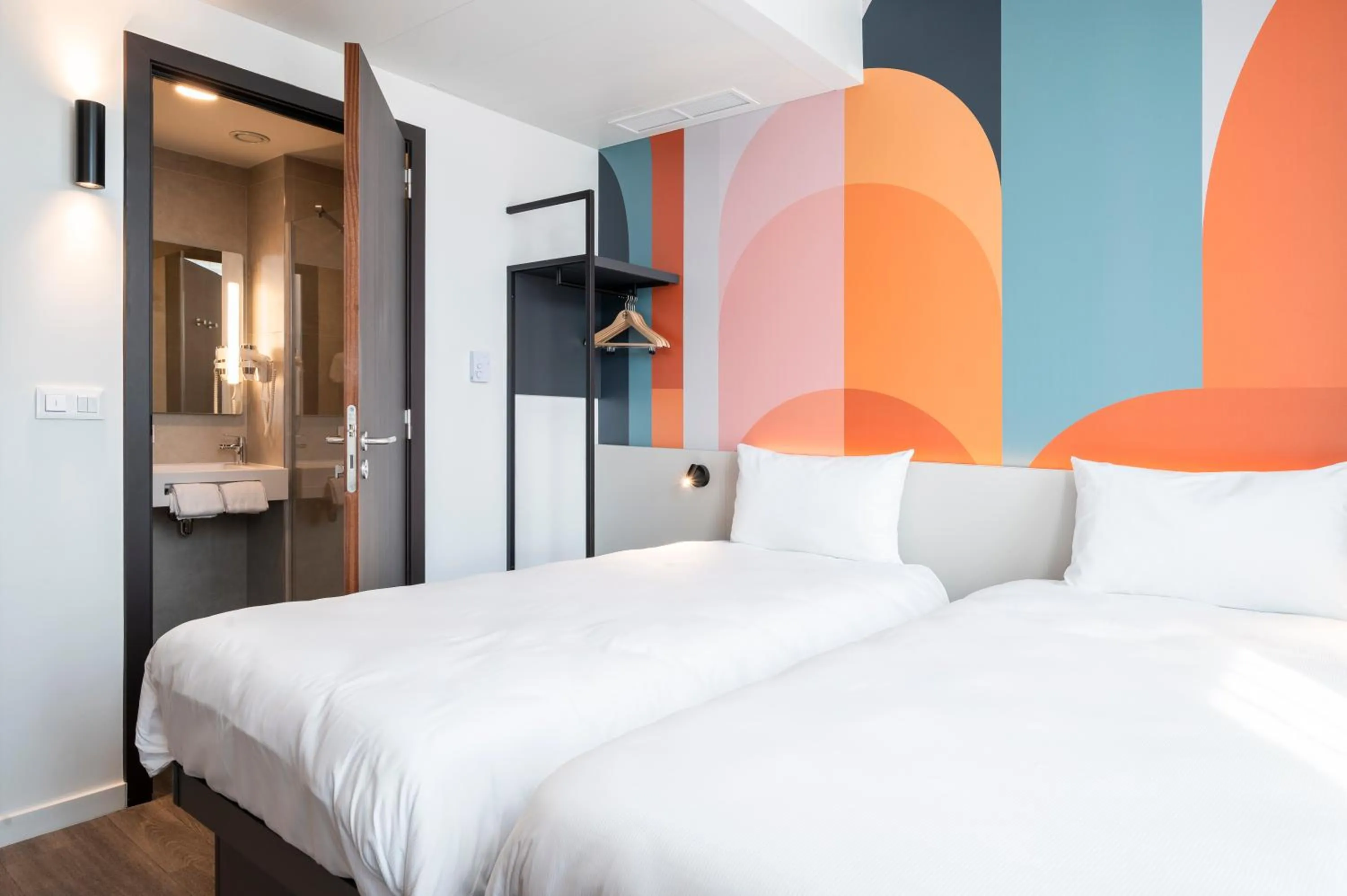 Photo of the whole room, Bed in B&B HOTEL Antwerpen Centrum