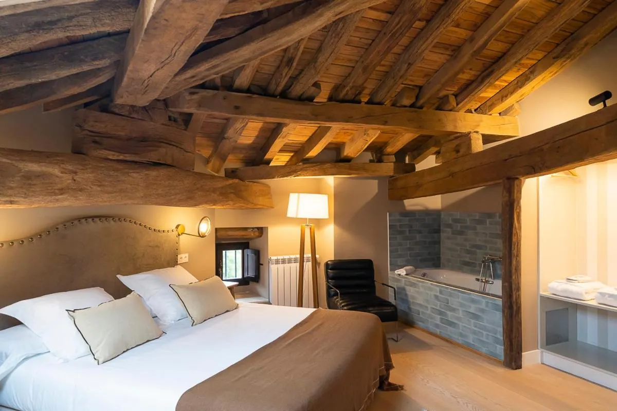 Bed in Hotel Palacio De Luko