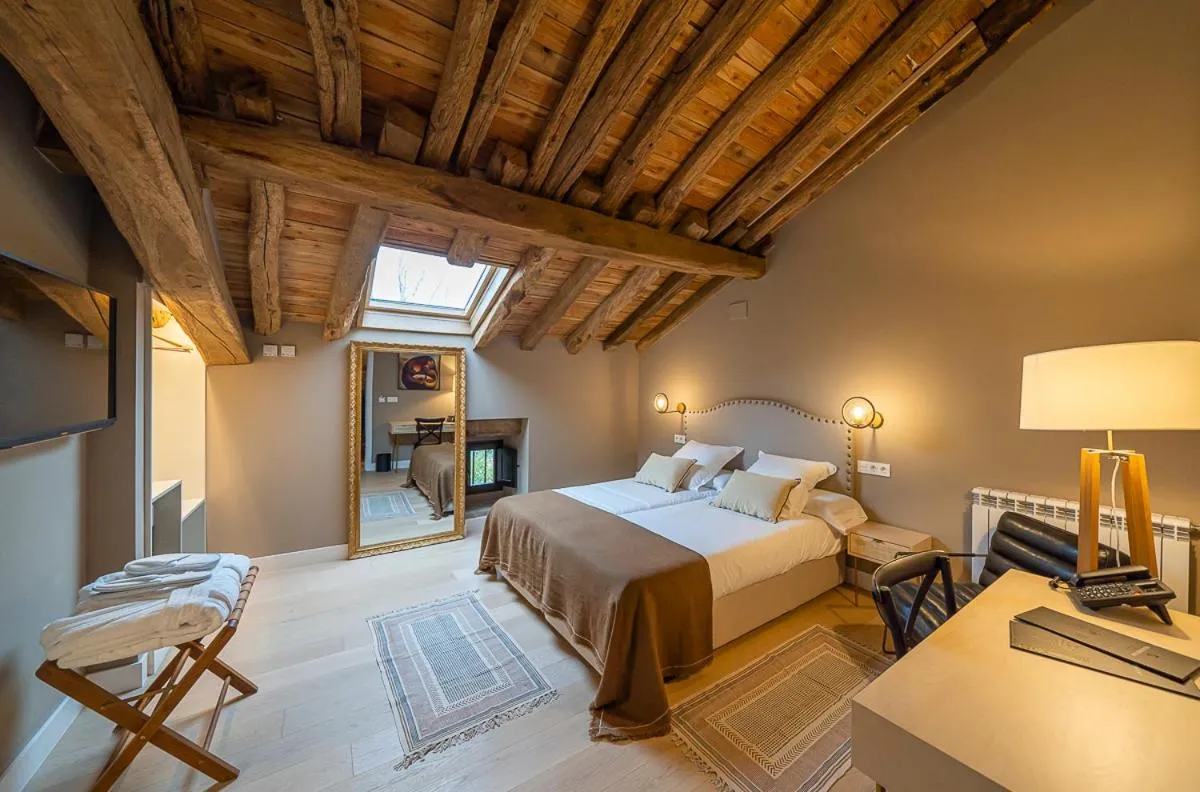 Bed in Hotel Palacio De Luko