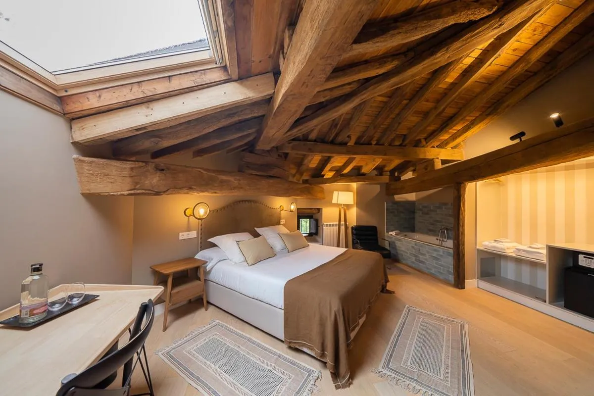 Bed in Hotel Palacio De Luko