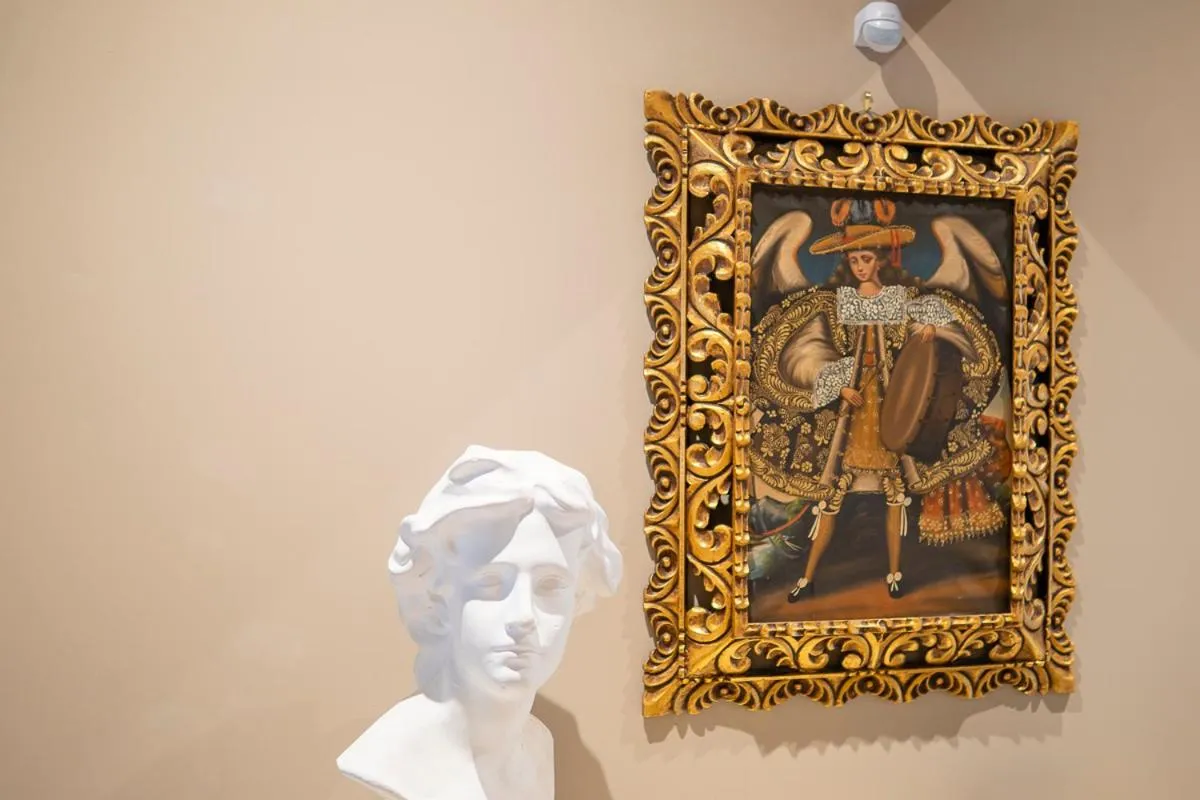 Decorative detail in Hotel Palacio De Luko