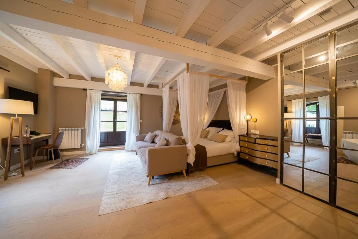 Bed in Hotel Palacio De Luko