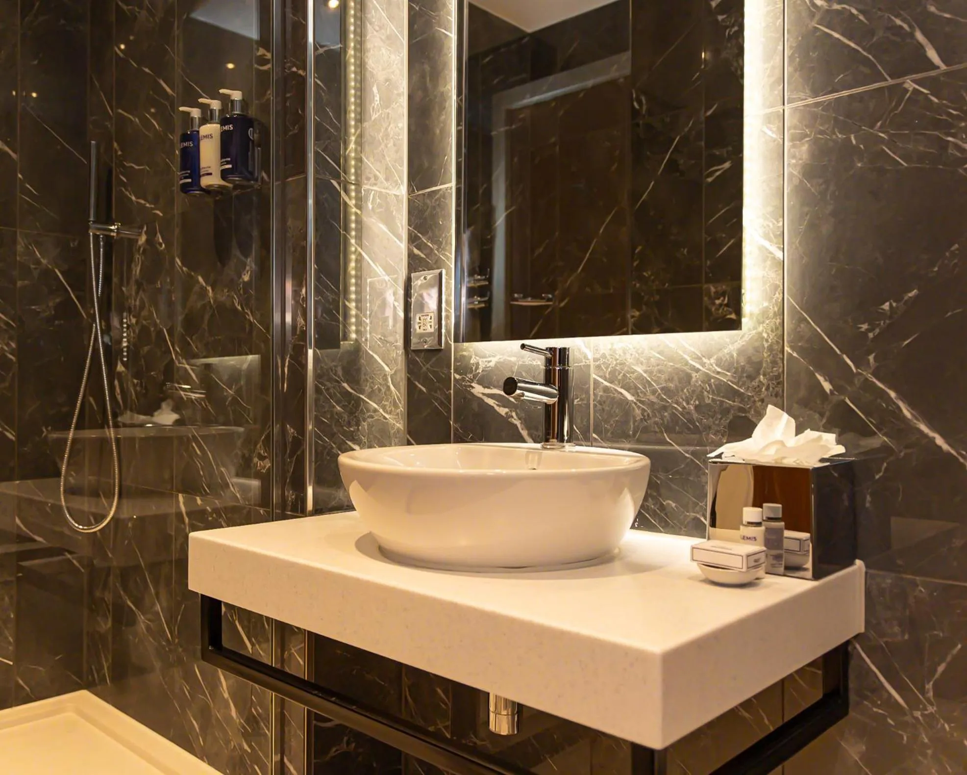 Bathroom in Hotel La Tour