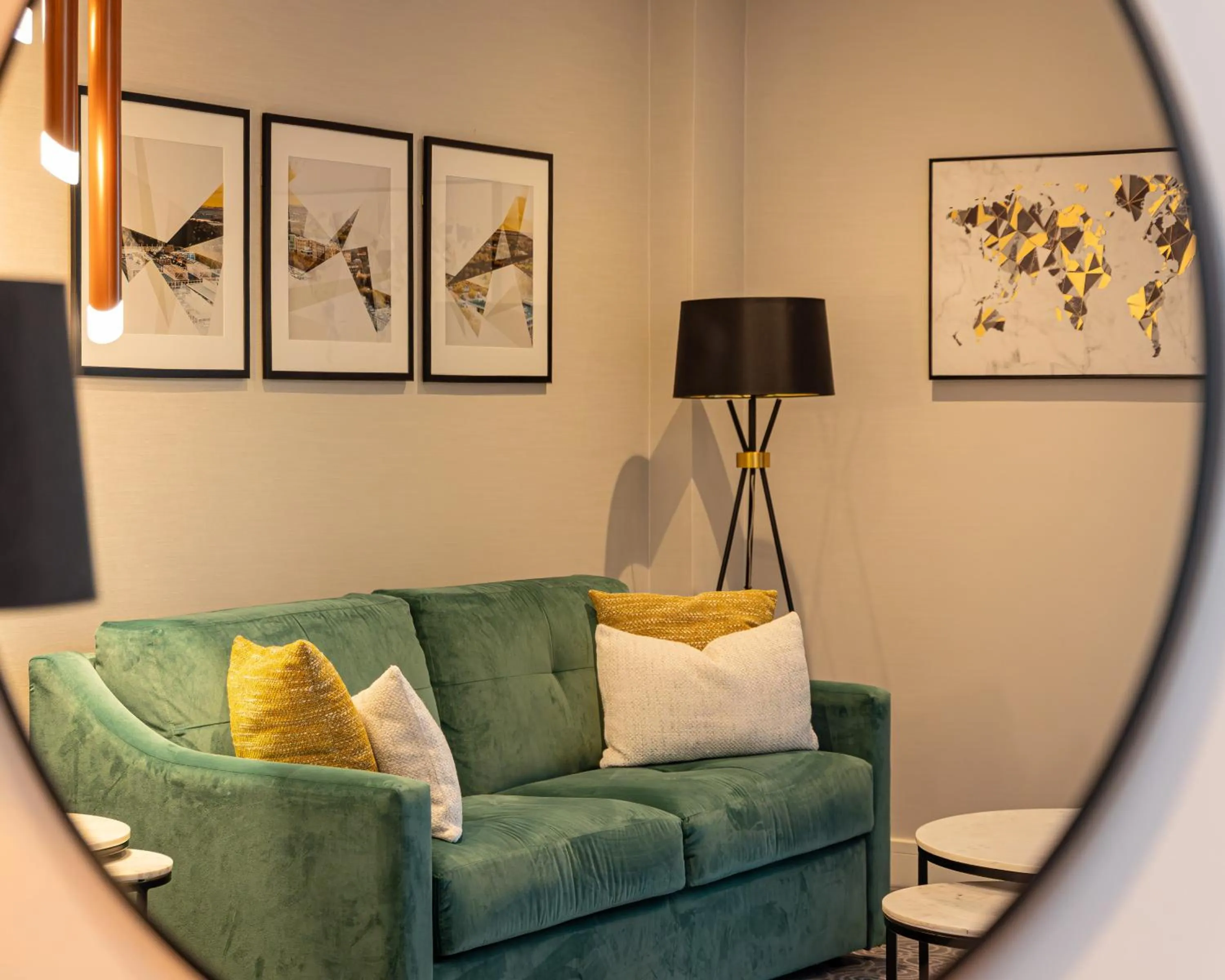 Seating area in Hotel La Tour