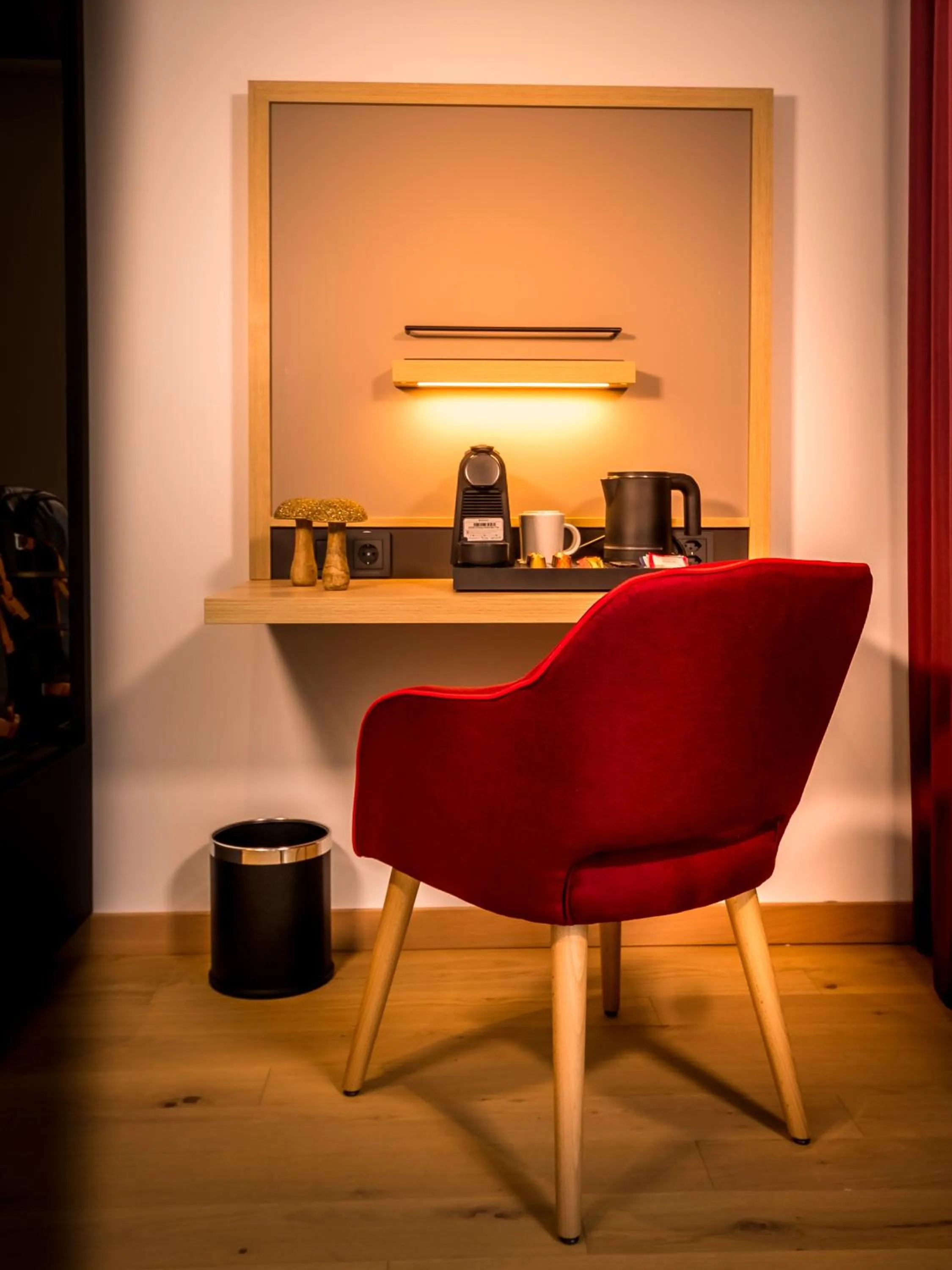 Coffee/tea facilities in IntercityHotel Zürich Airport