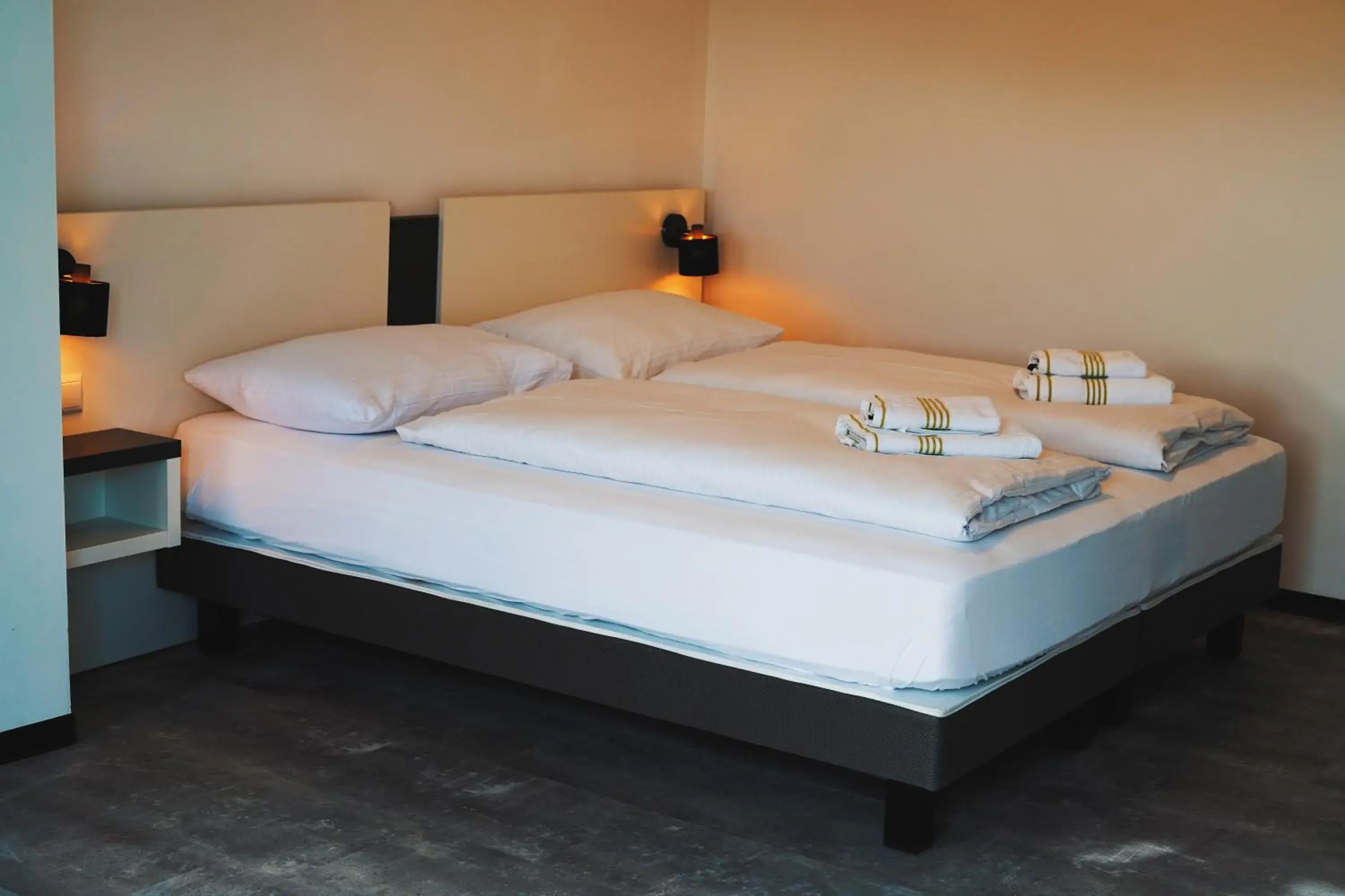 Double Room with Balcony in bp24 Hotel Eschweiler Double Room with Balcony in bp24 Hotel Eschweiler