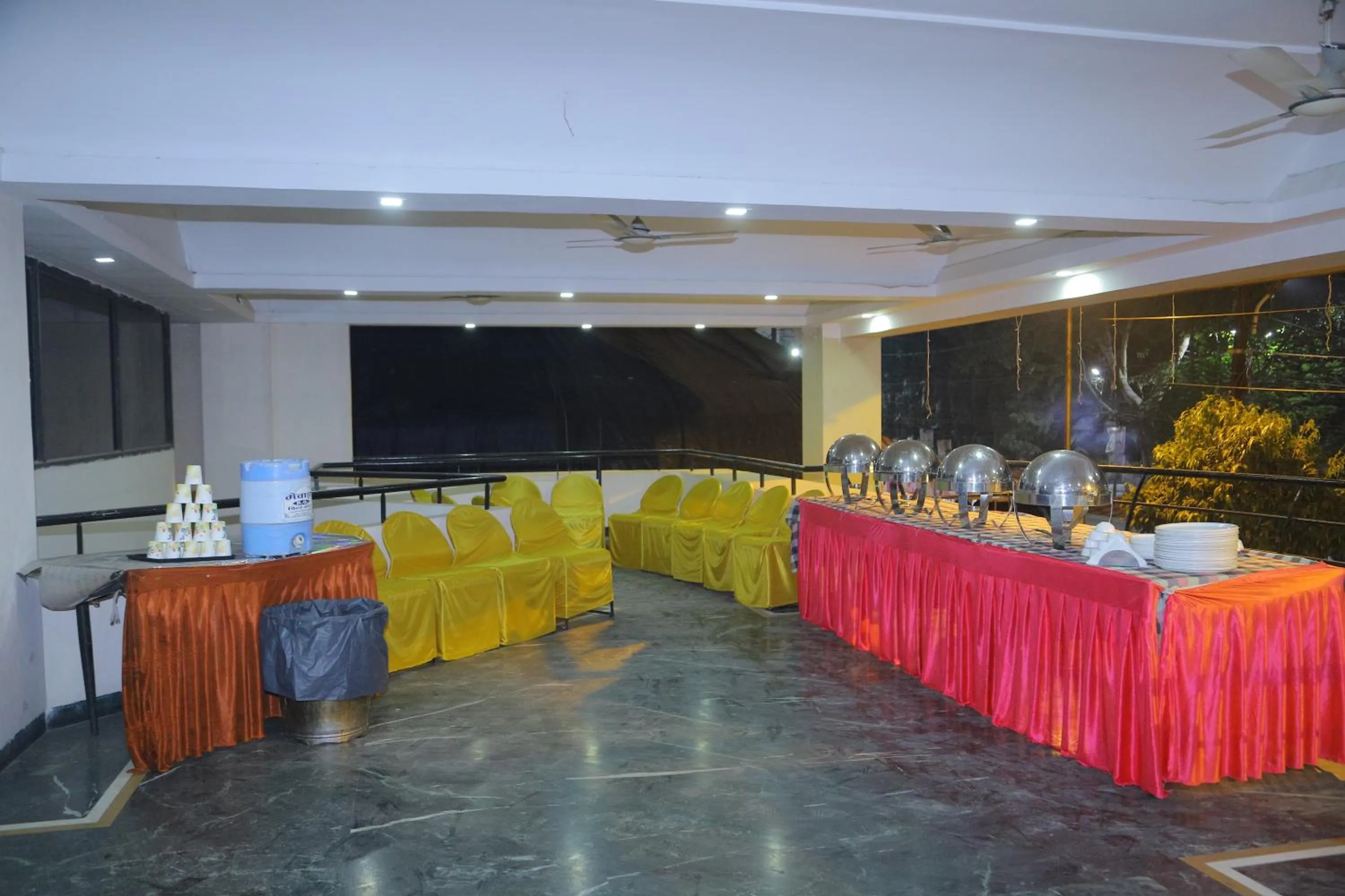 Breakfast in Hotel Grand Tower