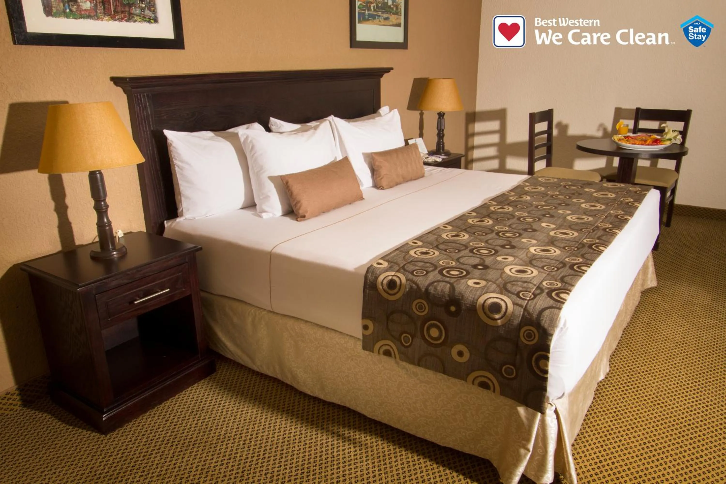 Bed in Best Western Posada Del Rio