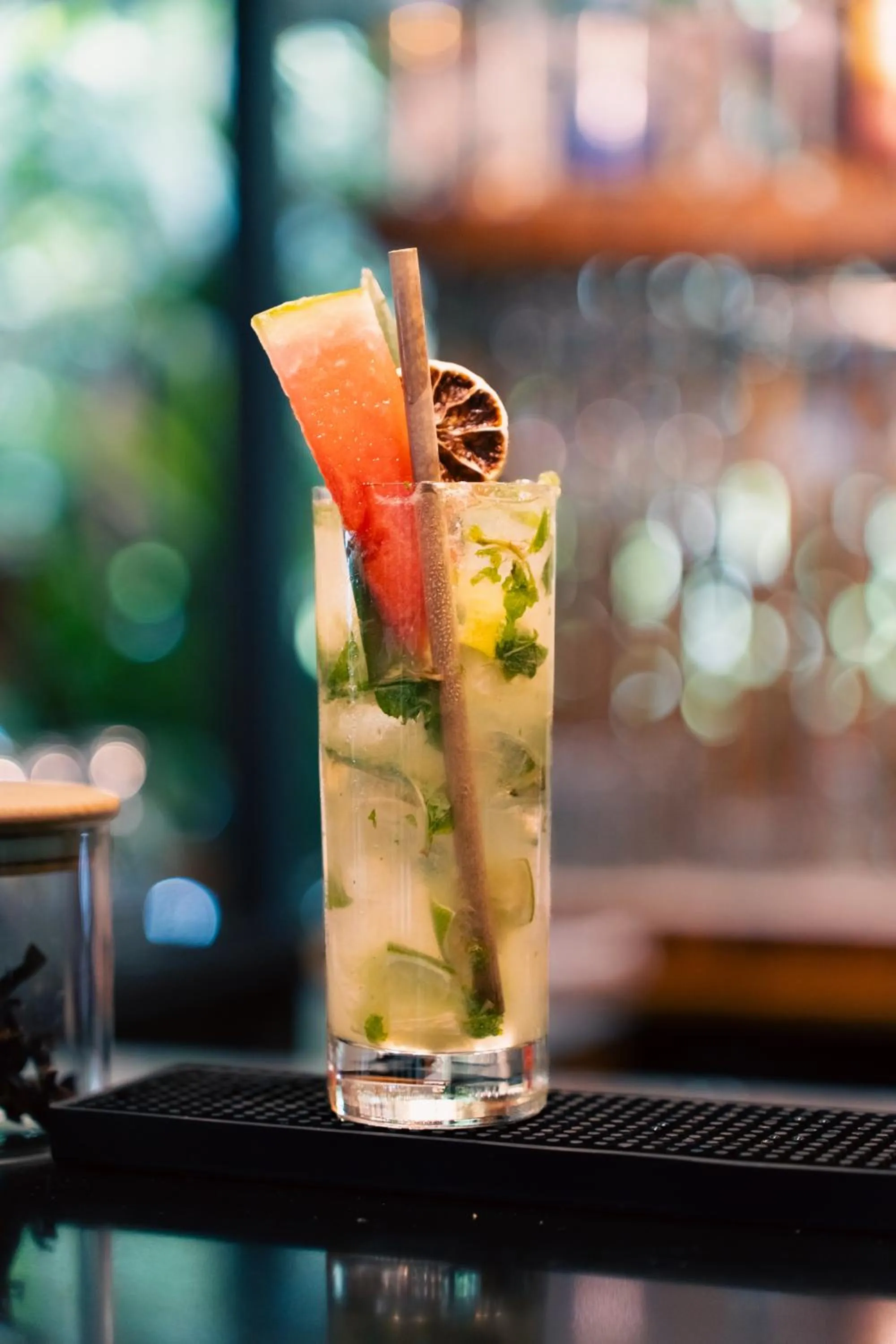 Lounge or bar in awā Beachfront Hotel