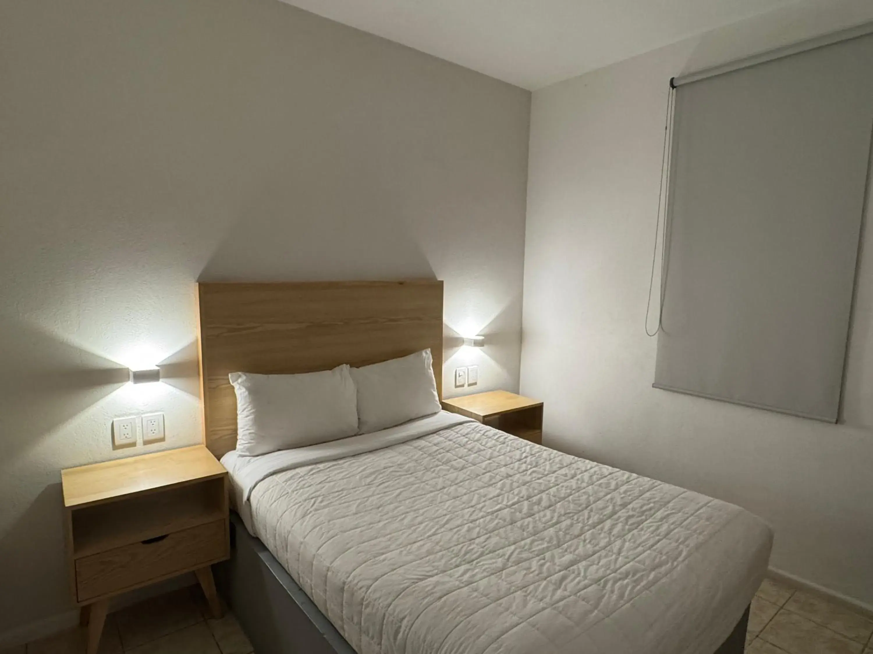 Standard Queen Room - single occupancy in Hotel Posada Real Standard Queen Room - single occupancy in Hotel Posada Real