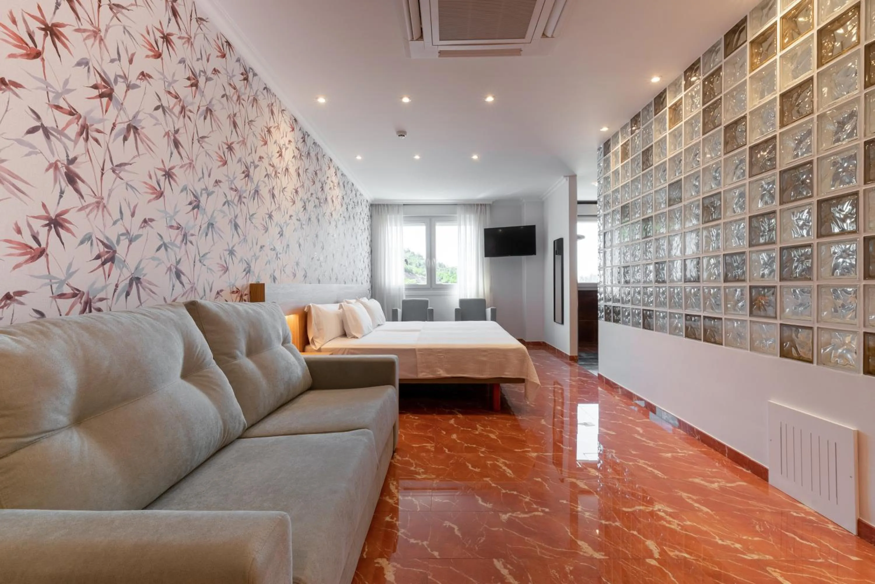 Photo of the whole room in Hotel Condado Ourense