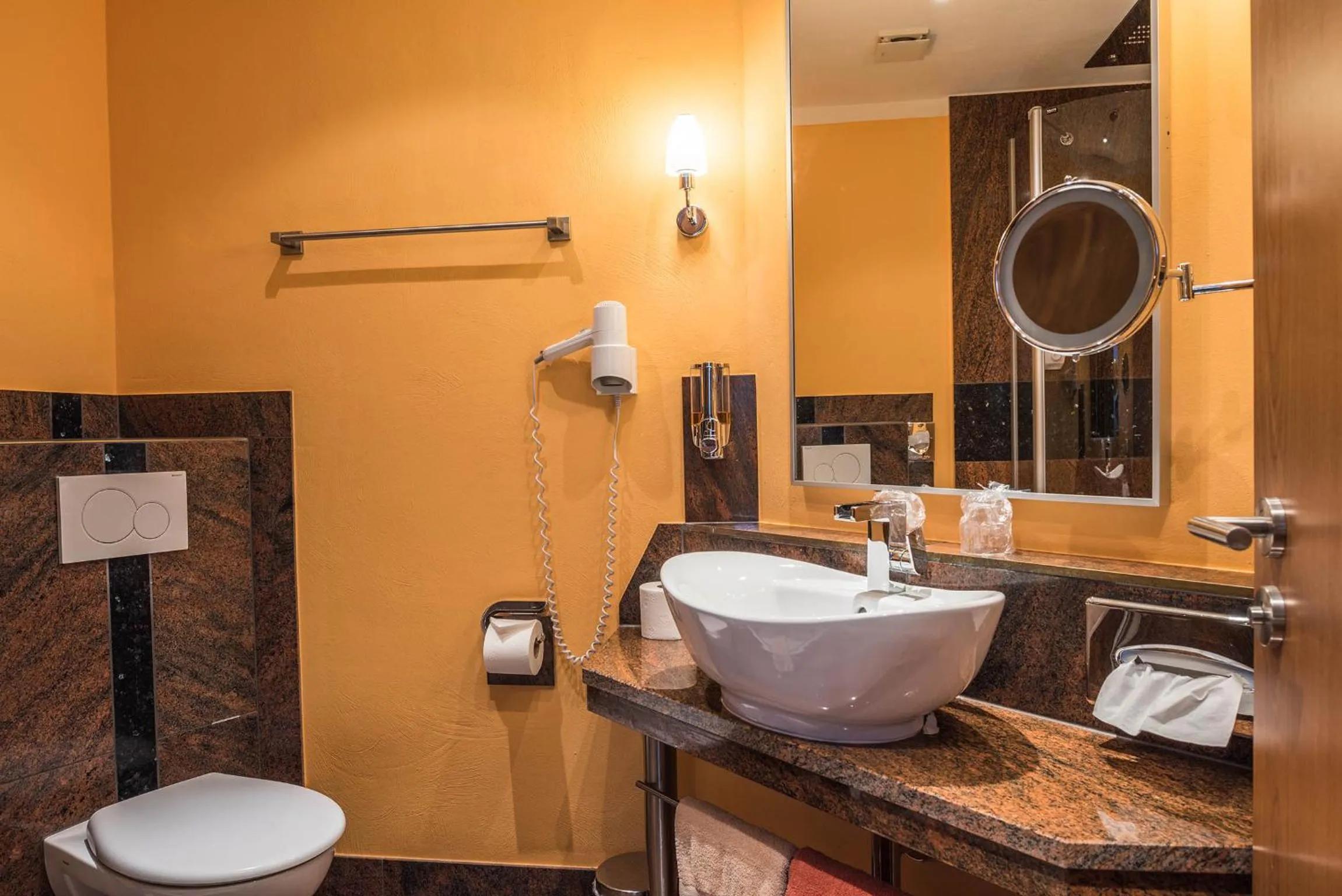 Photo of the whole room in Hotel Sperling mit E-Ladestation