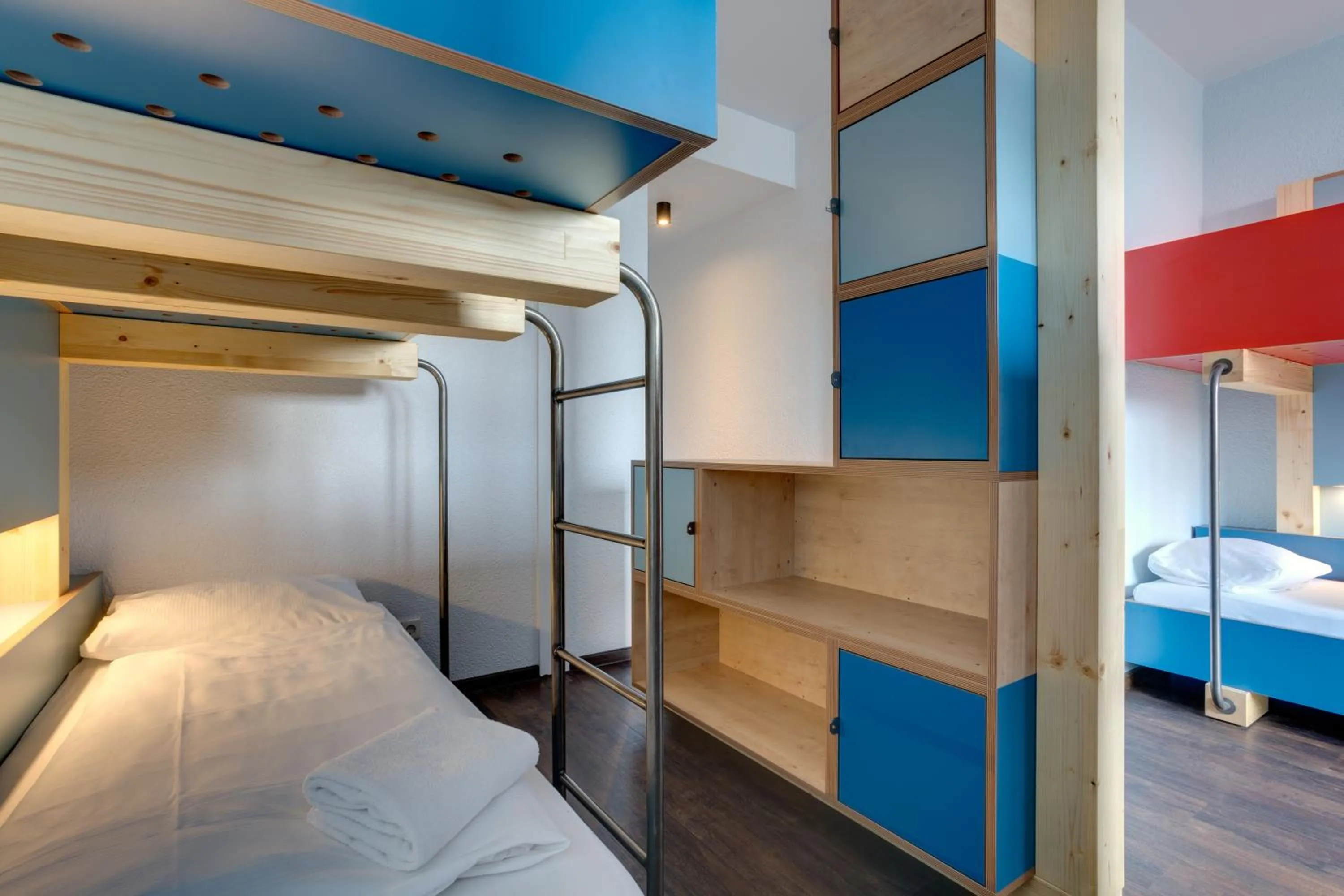 Photo of the whole room, Bed in MEININGER Hotel Hamburg City Center