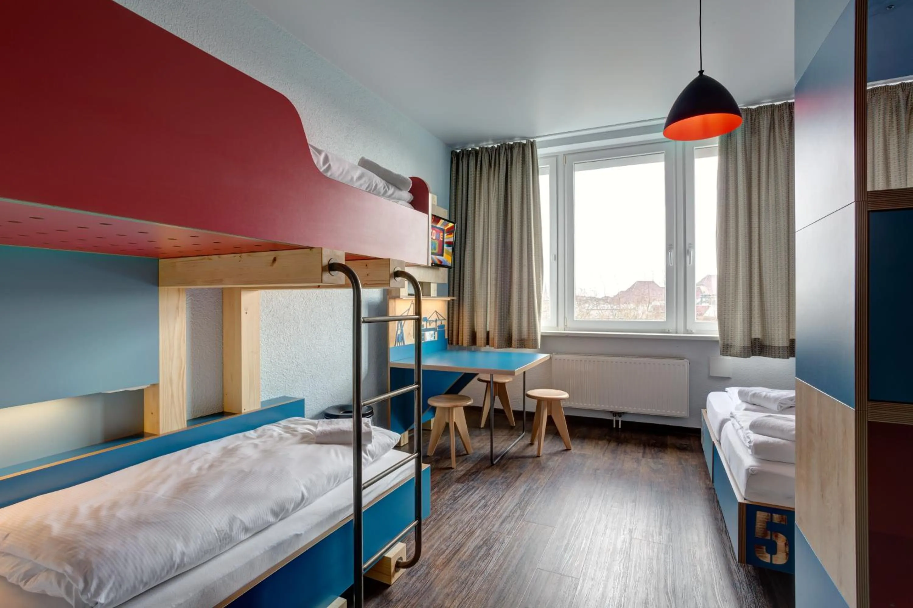 Photo of the whole room, Bed in MEININGER Hotel Hamburg City Center