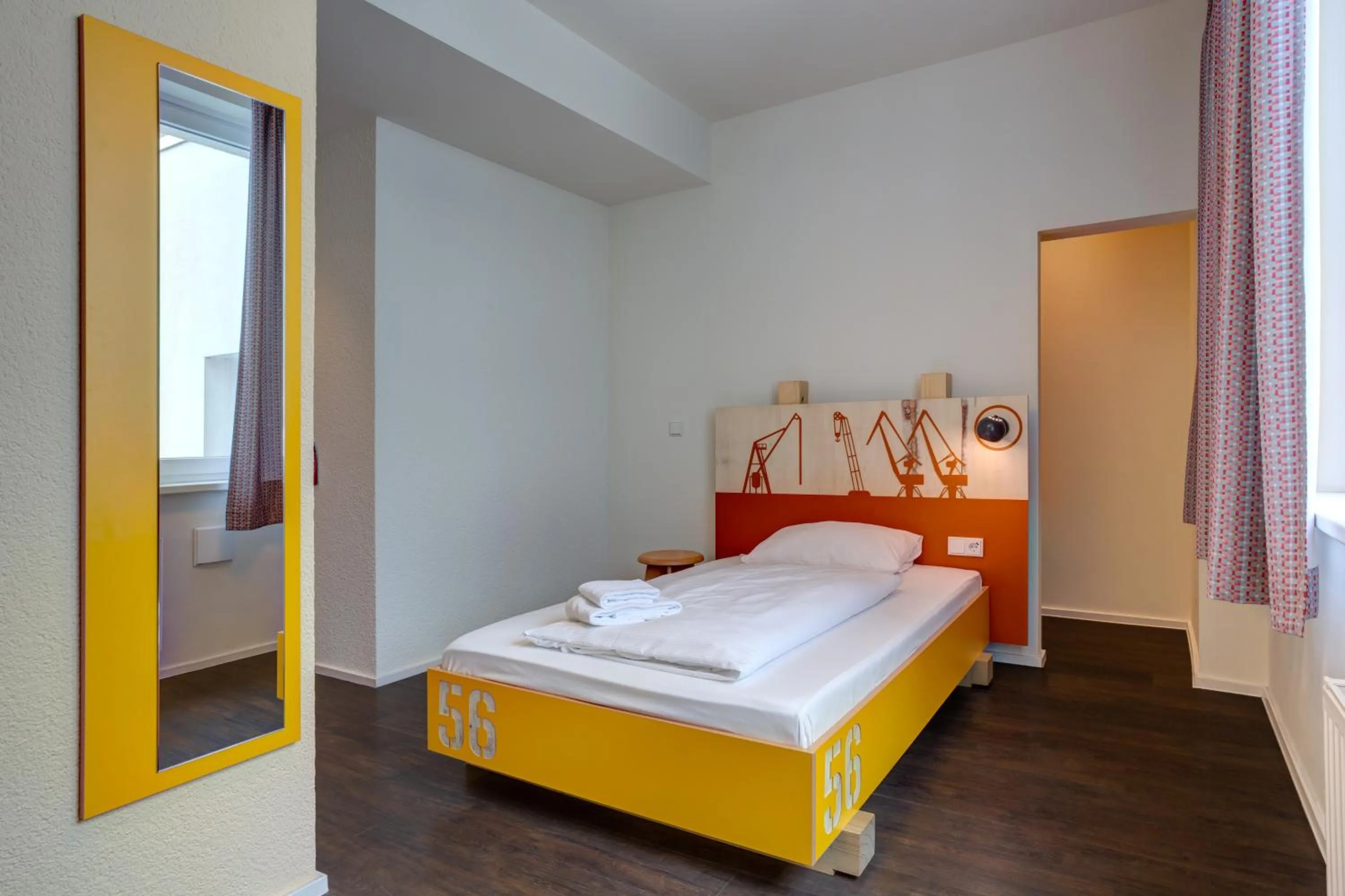 Bedroom, Bed in MEININGER Hotel Hamburg City Center