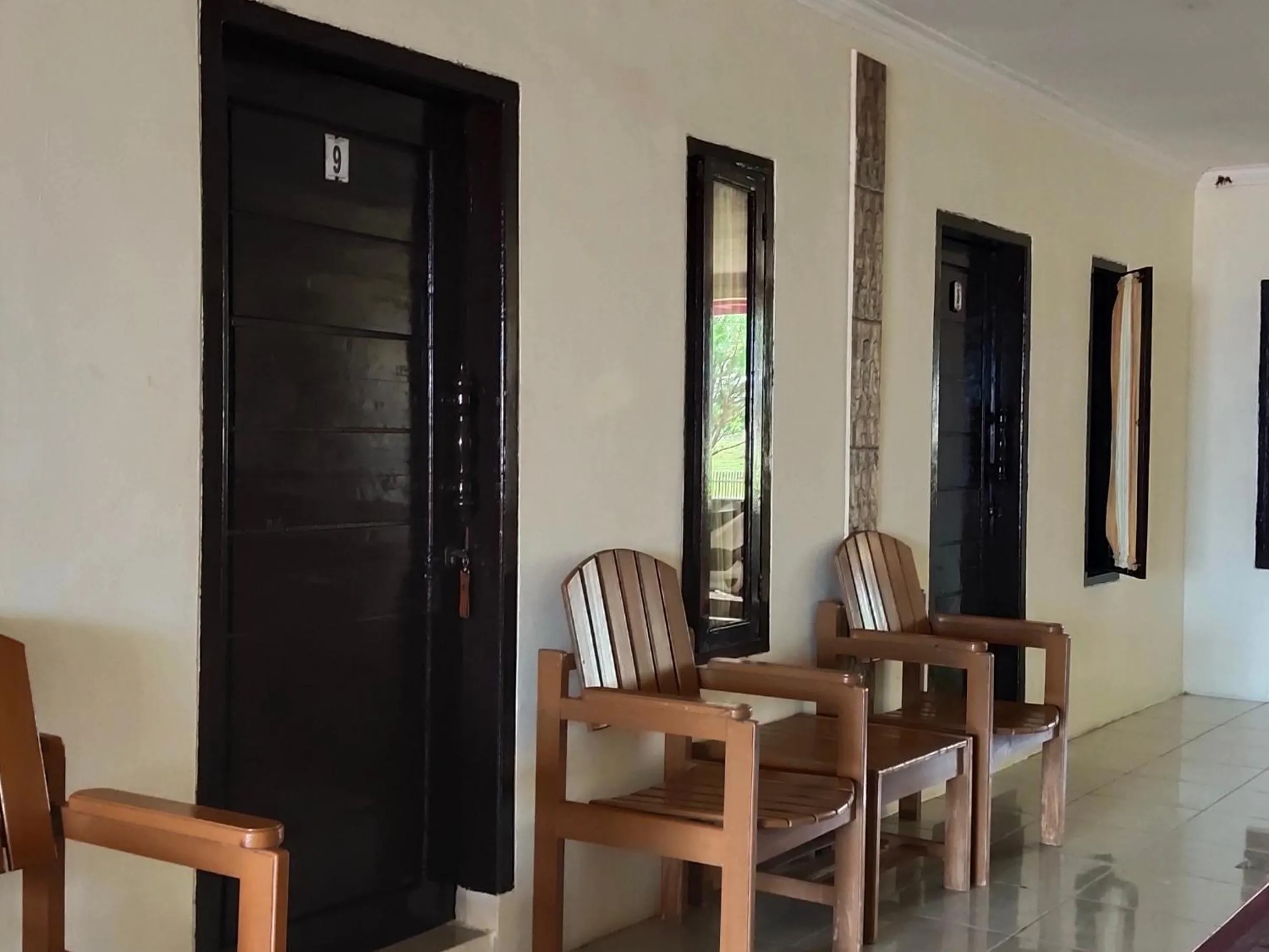 penginapan karanglaut santolo