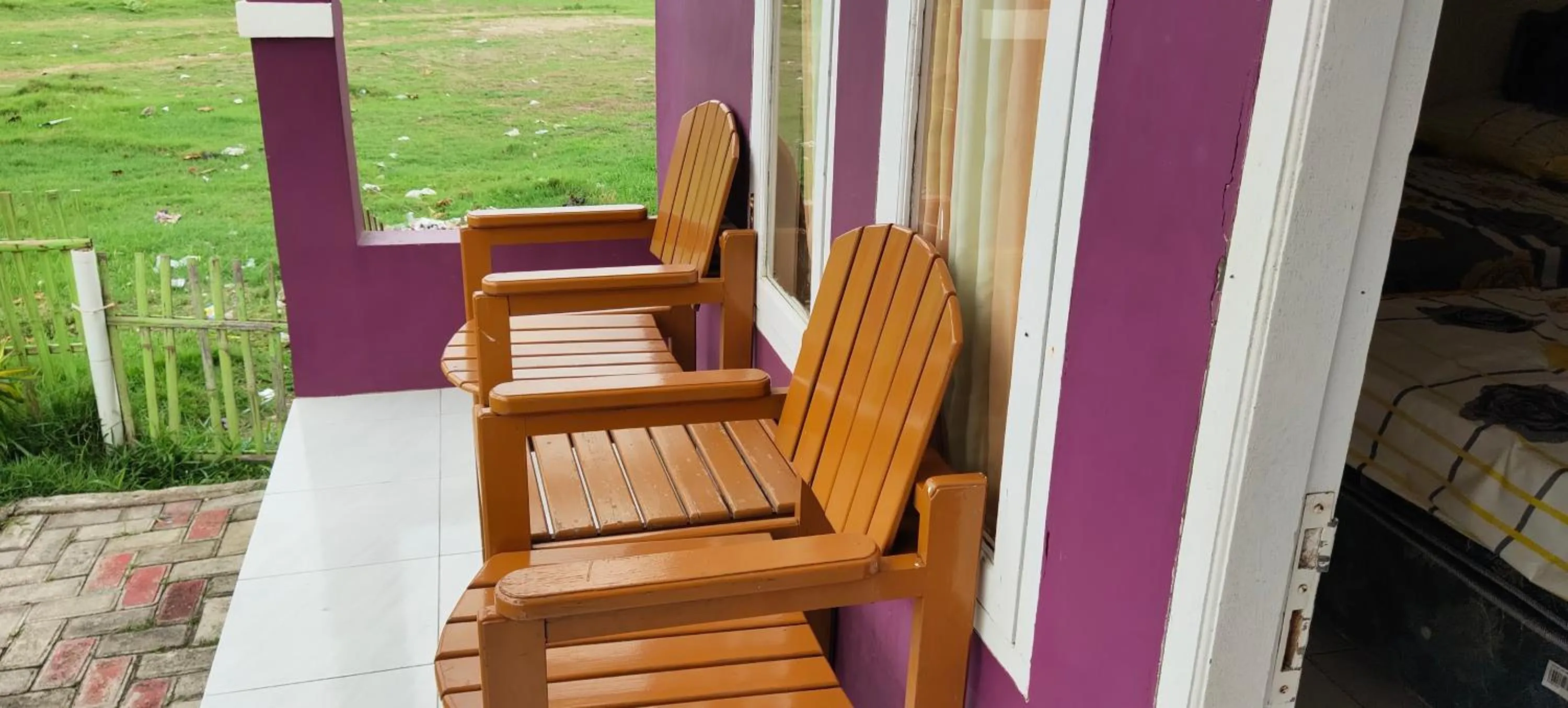 penginapan karanglaut santolo