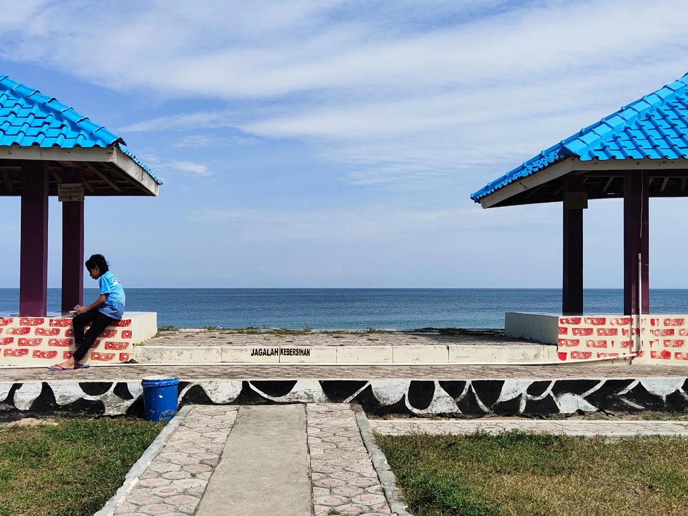 penginapan karanglaut santolo