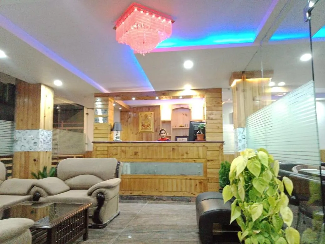 Lobby or reception in Vella Marina Group of Hotels Mount-Hotels Best Prices Guaranteed with Deals- Free Parking-cricket stadium 10 km-Mcleodganj 2 km- Bhagsunag 4 km