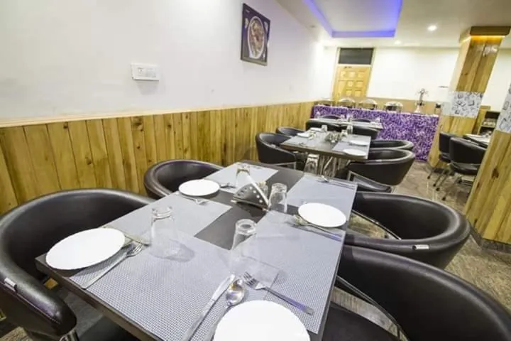 Restaurant/places to eat in Vella Marina Group of Hotels Mount-Hotels Best Prices Guaranteed with Deals- Free Parking-cricket stadium 10 km-Mcleodganj 2 km- Bhagsunag 4 km