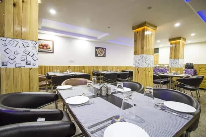 Restaurant/places to eat in Vella Marina Group of Hotels Mount-Hotels Best Prices Guaranteed with Deals- Free Parking-cricket stadium 10 km-Mcleodganj 2 km- Bhagsunag 4 km