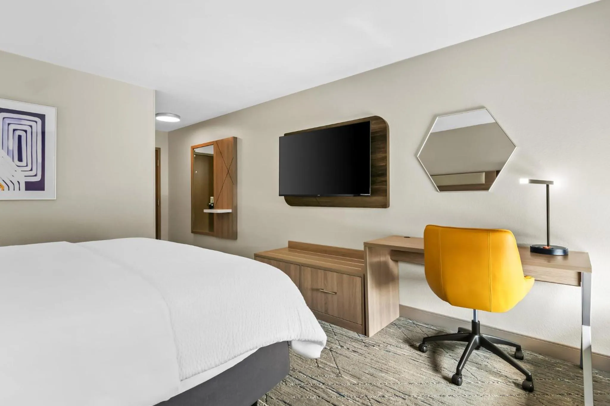 Photo of the whole room, Bed in Holiday Inn Express & Suites Joplin Southeast by IHG