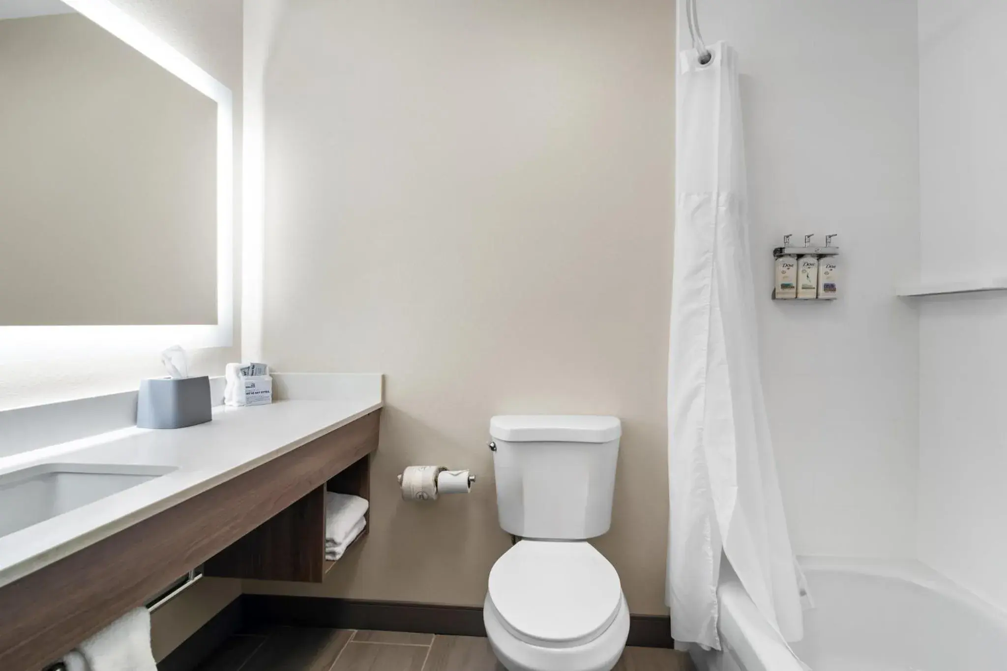 Standard Room with Two Queen Beds in Holiday Inn Express & Suites Joplin Southeast by IHG Standard Room with Two Queen Beds in Holiday Inn Express & Suites Joplin Southeast by IHG