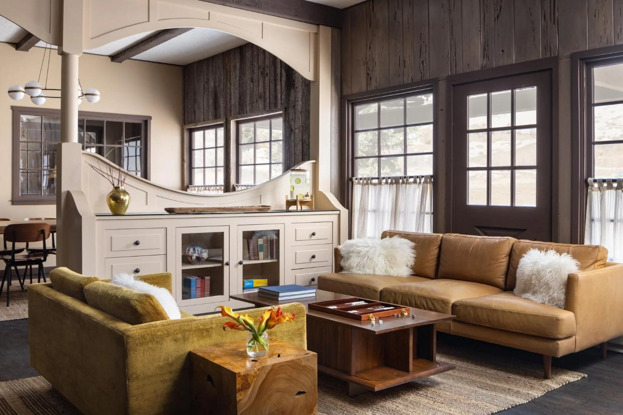 Lobby or reception in The Virginian Lodge