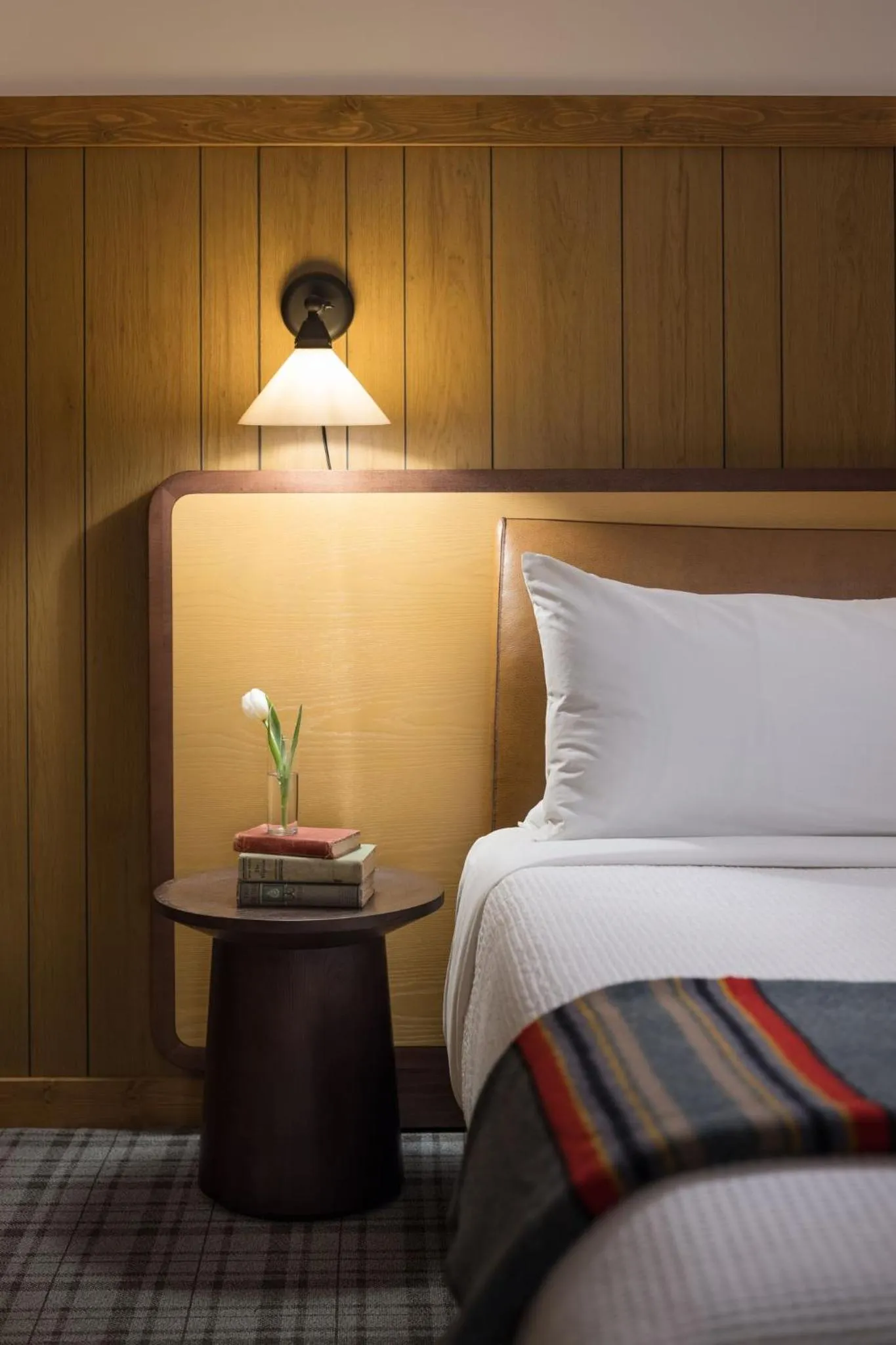 Photo of the whole room, Bed in The Virginian Lodge