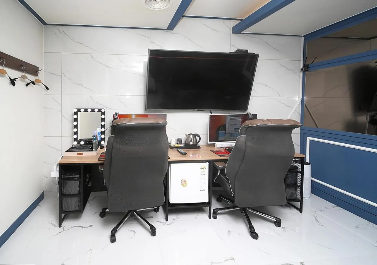 Photo of the whole room in HOTEL ViA