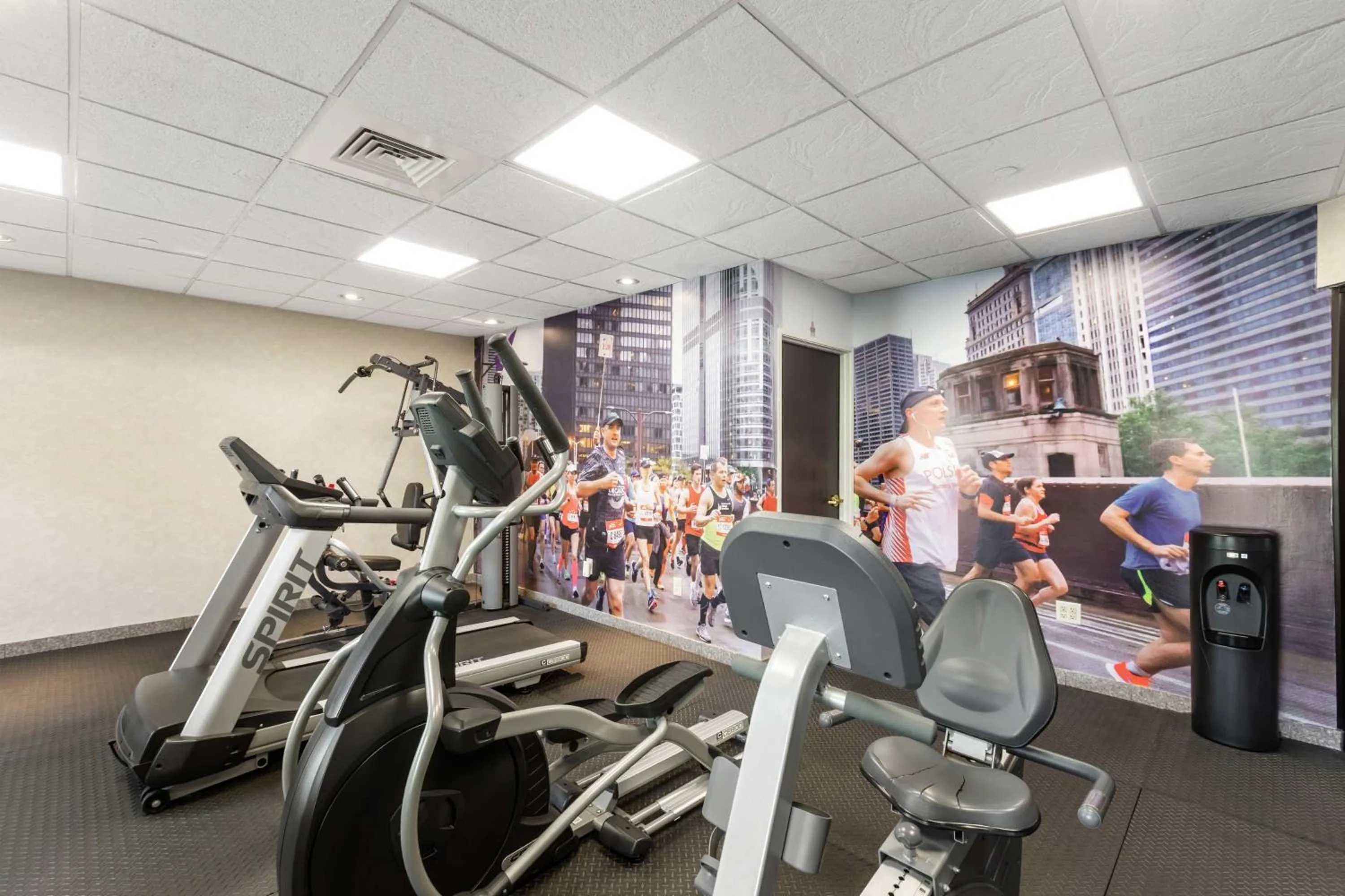 Fitness centre/facilities in Best Western Inn & Suites - Midway Airport