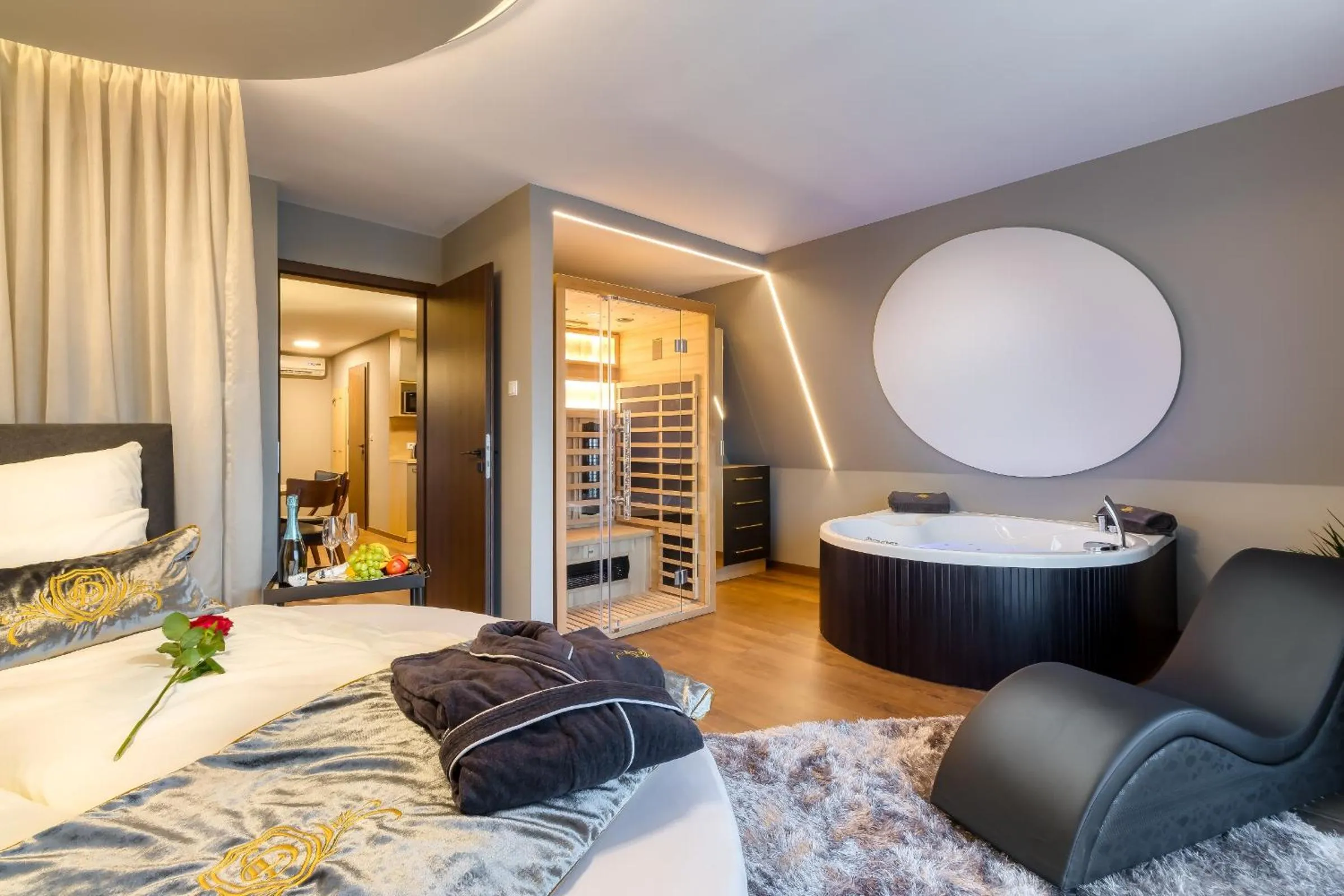 Hot Tub, Bed in Love and Dream Élményvilla