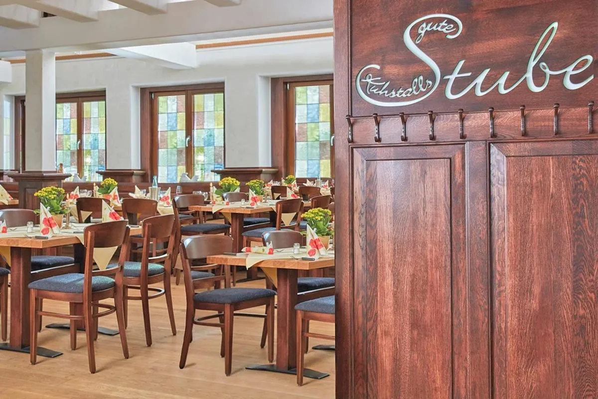 Restaurant/places to eat in Landhotel Naafs-Häuschen