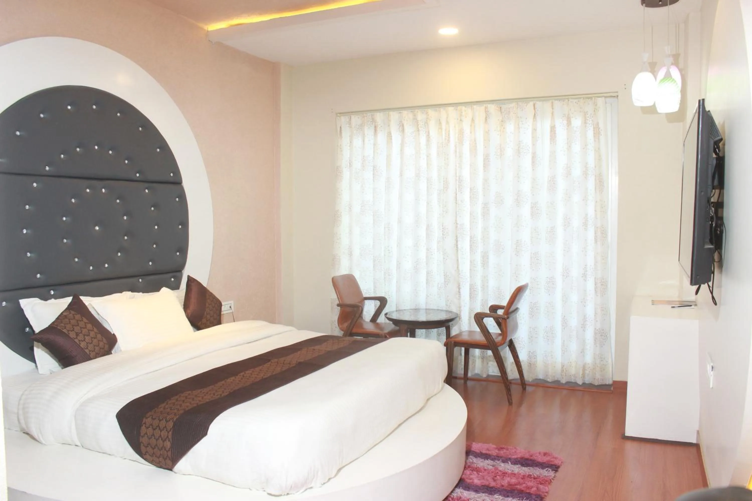 Bed in S S INTERNATIONAL