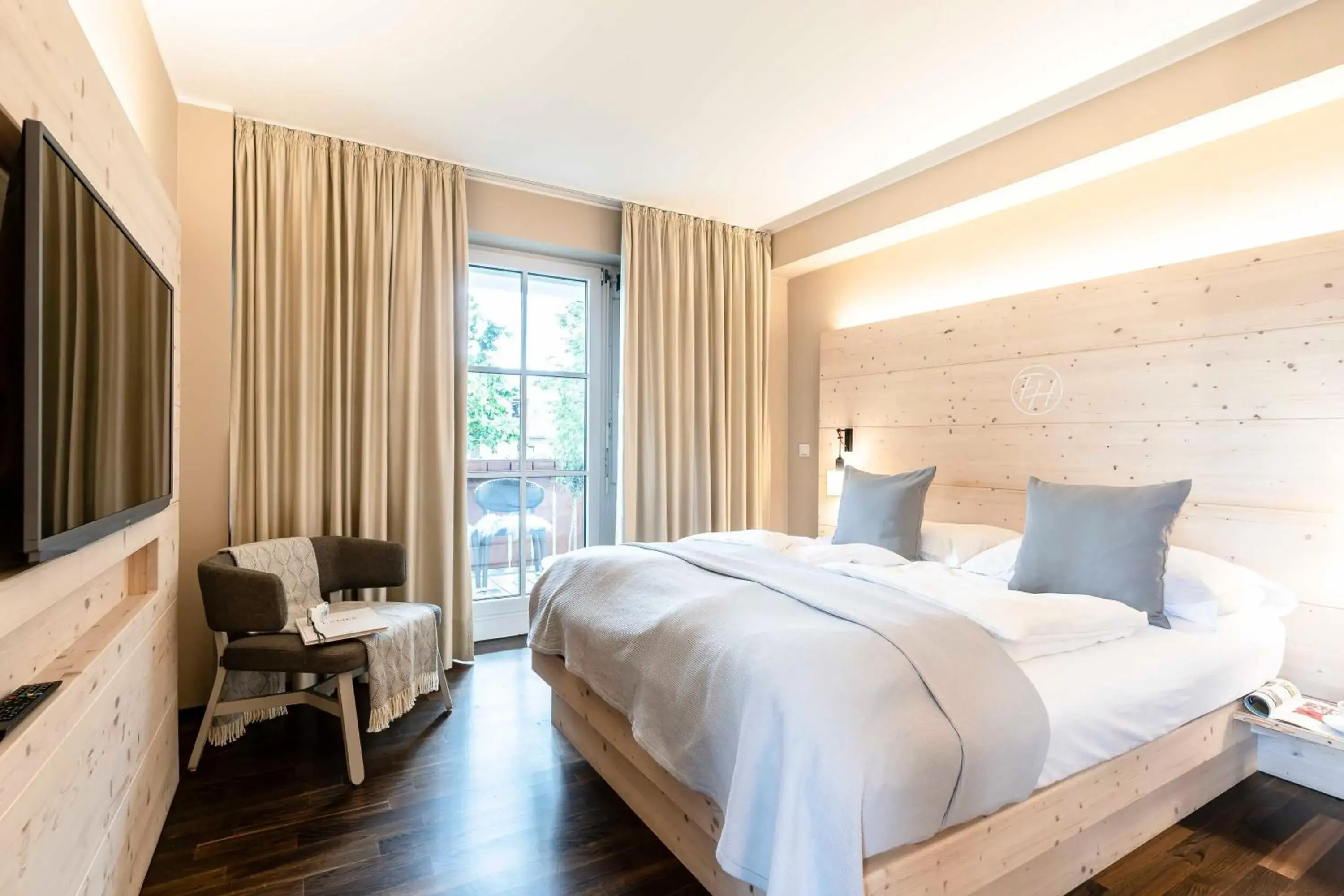 Deluxe Double Room with Balcony in Feldmochinger Hof Deluxe Double Room with Balcony in Feldmochinger Hof