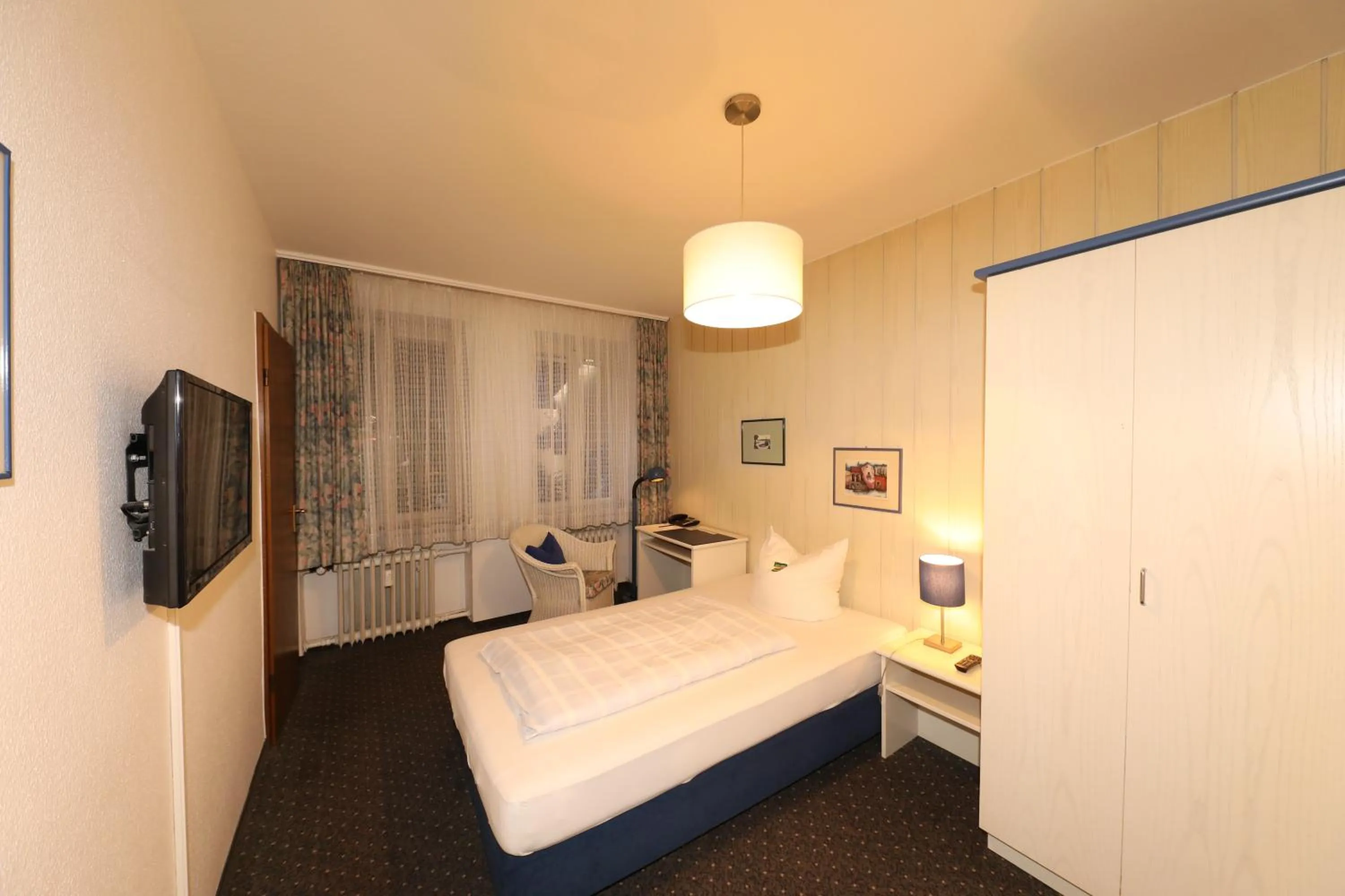 Bed in Hotel Am Ehrenhof