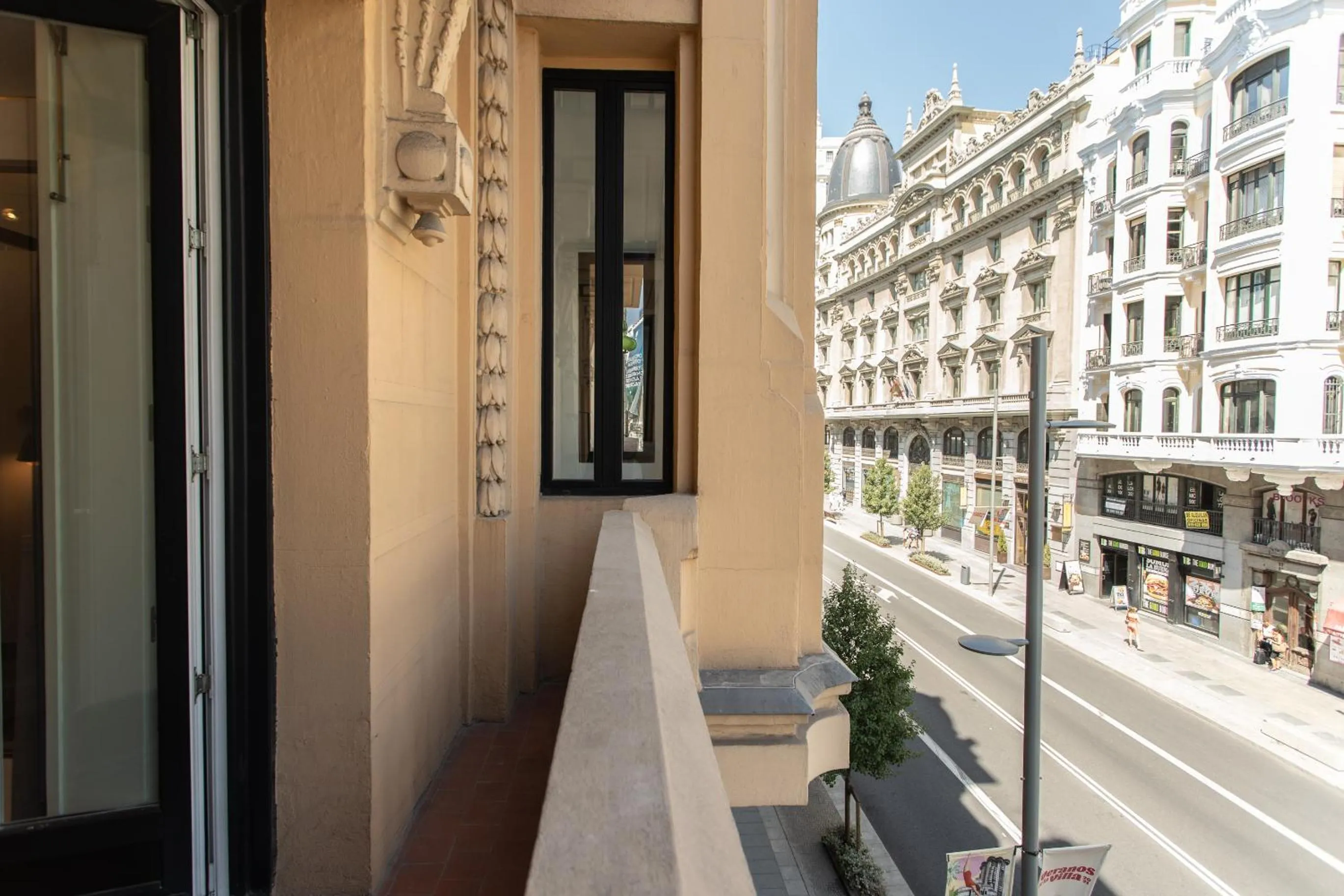 Neighbourhood in SUITES YOU Gran Vía