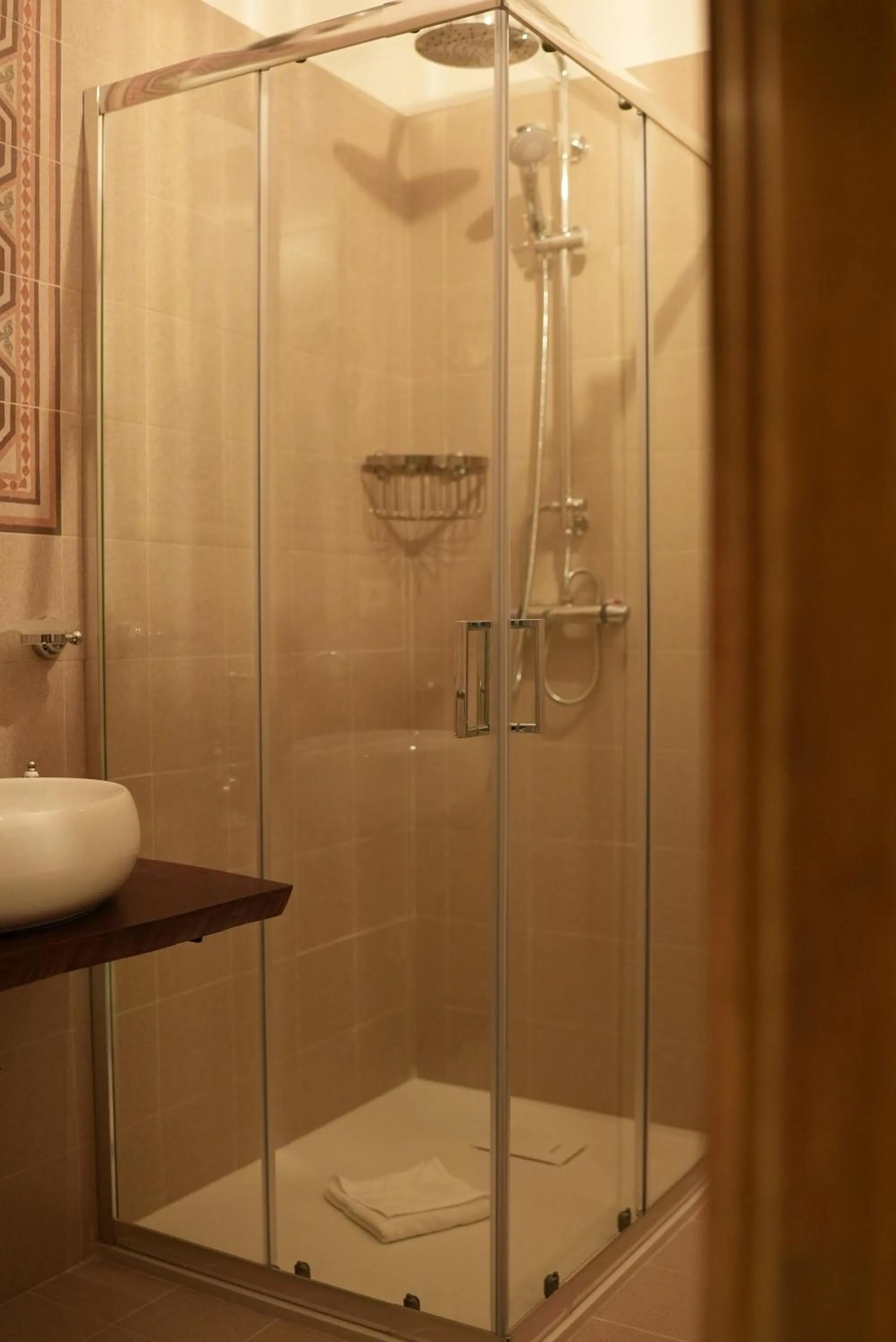 Shower in Bari Antica Boutique B&B