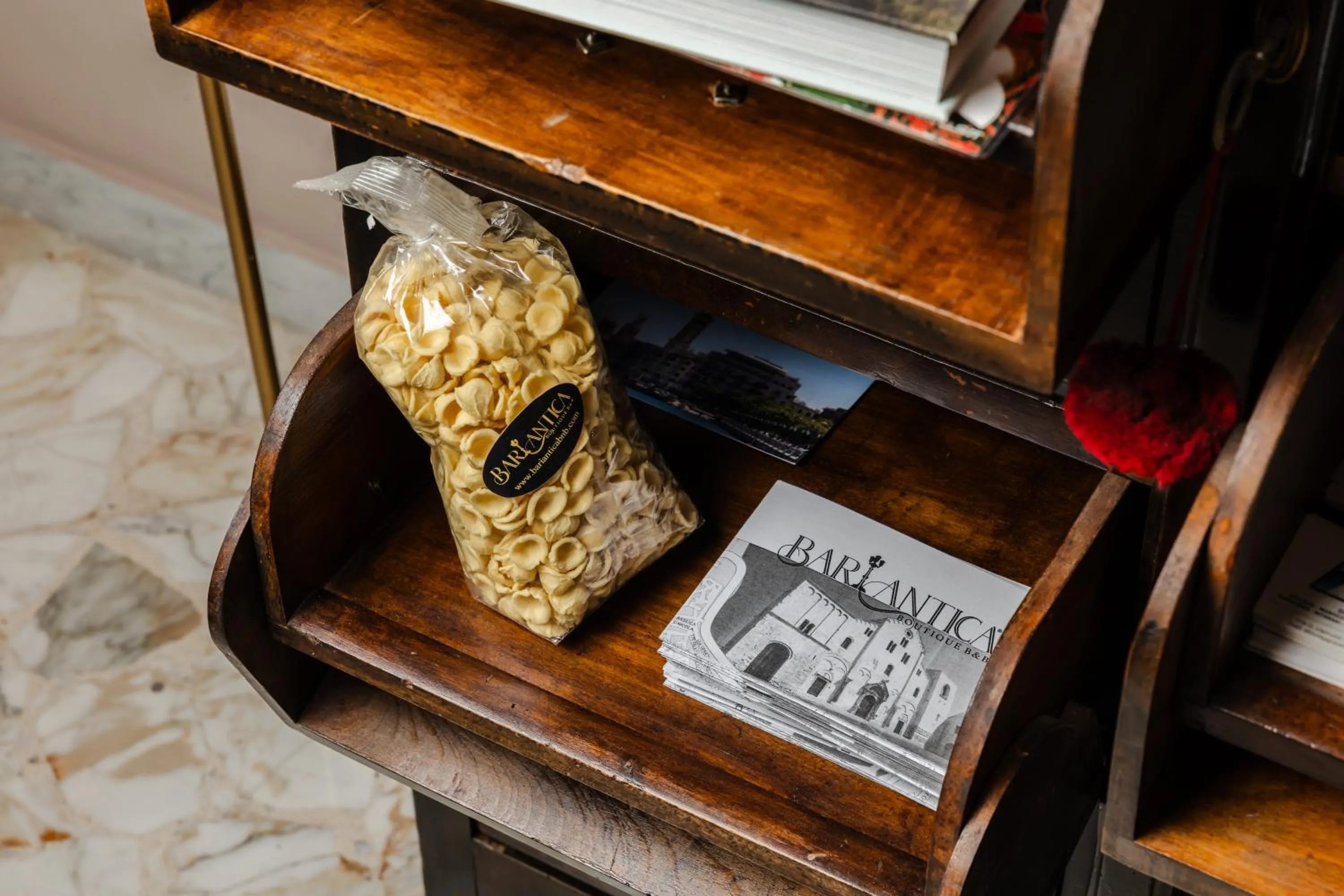 Decorative detail in Bari Antica Boutique B&B