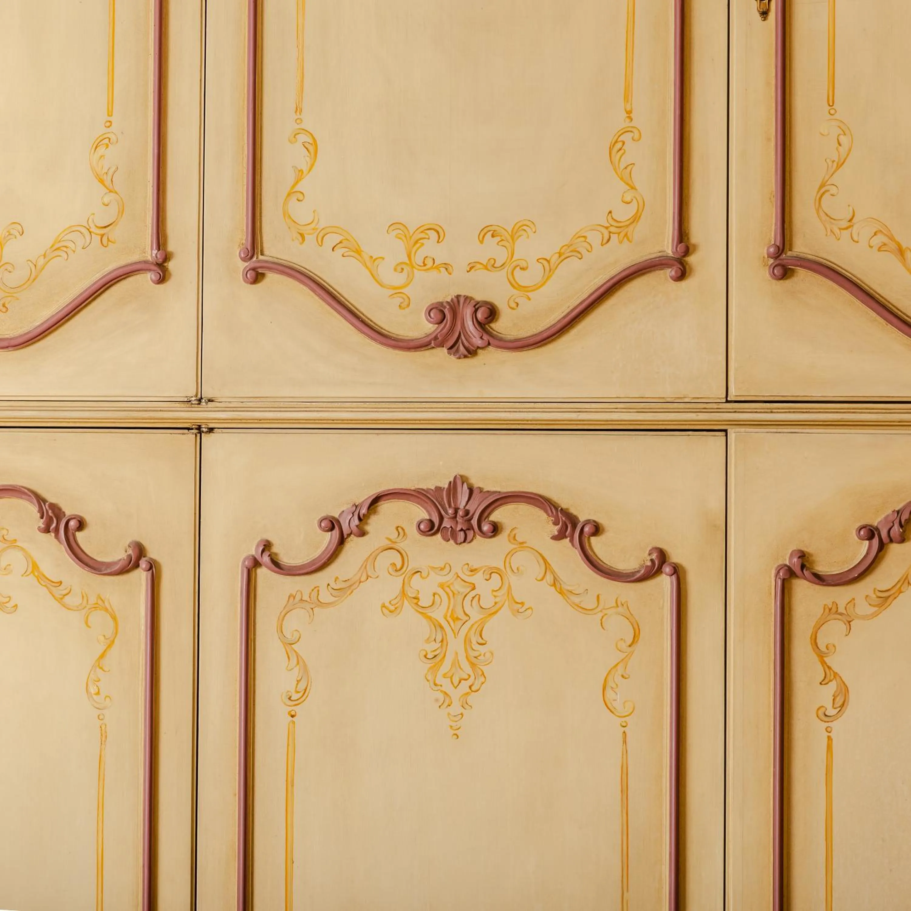 Decorative detail in Bari Antica Boutique B&B