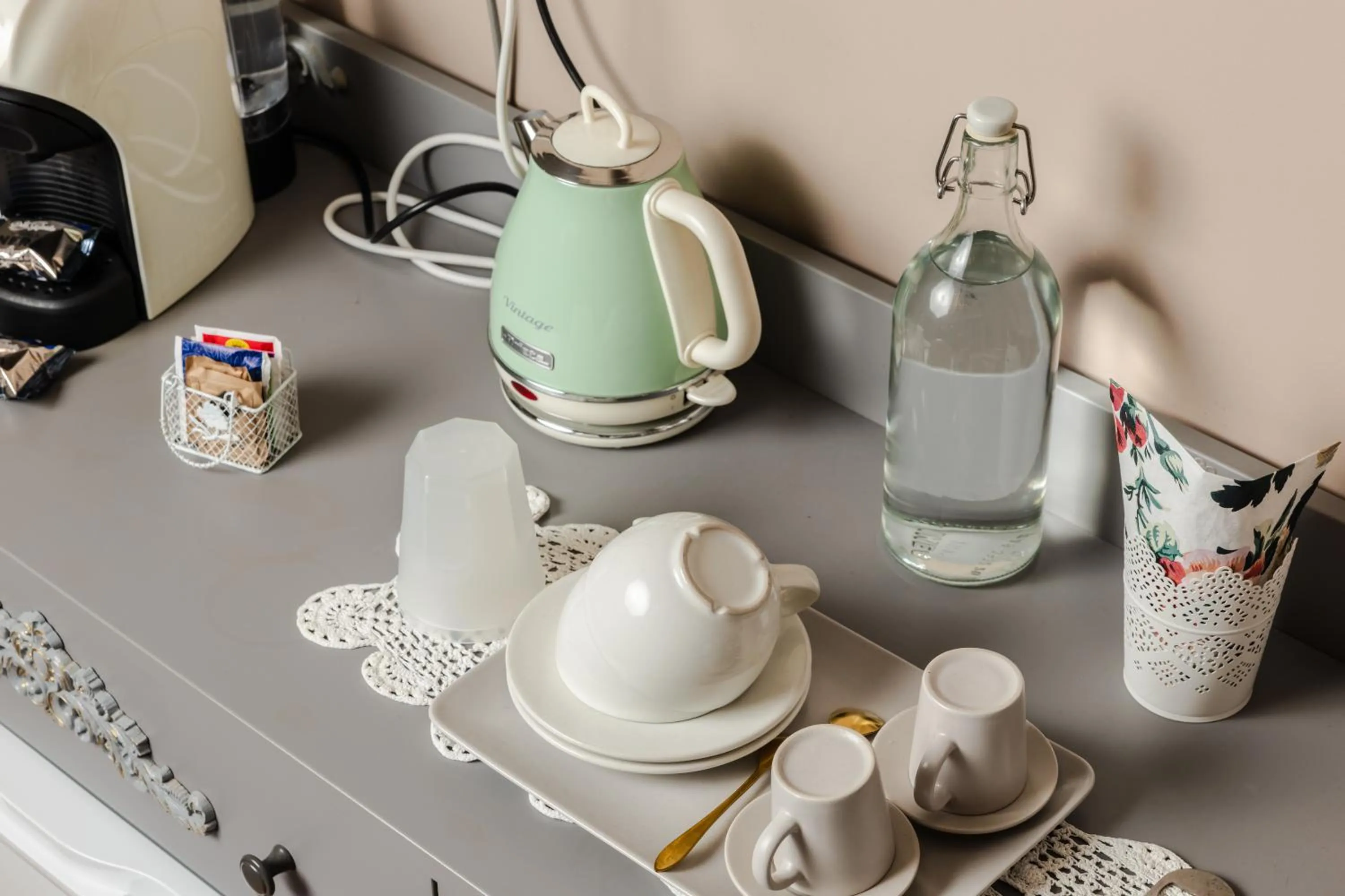 Coffee/tea facilities in Bari Antica Boutique B&B