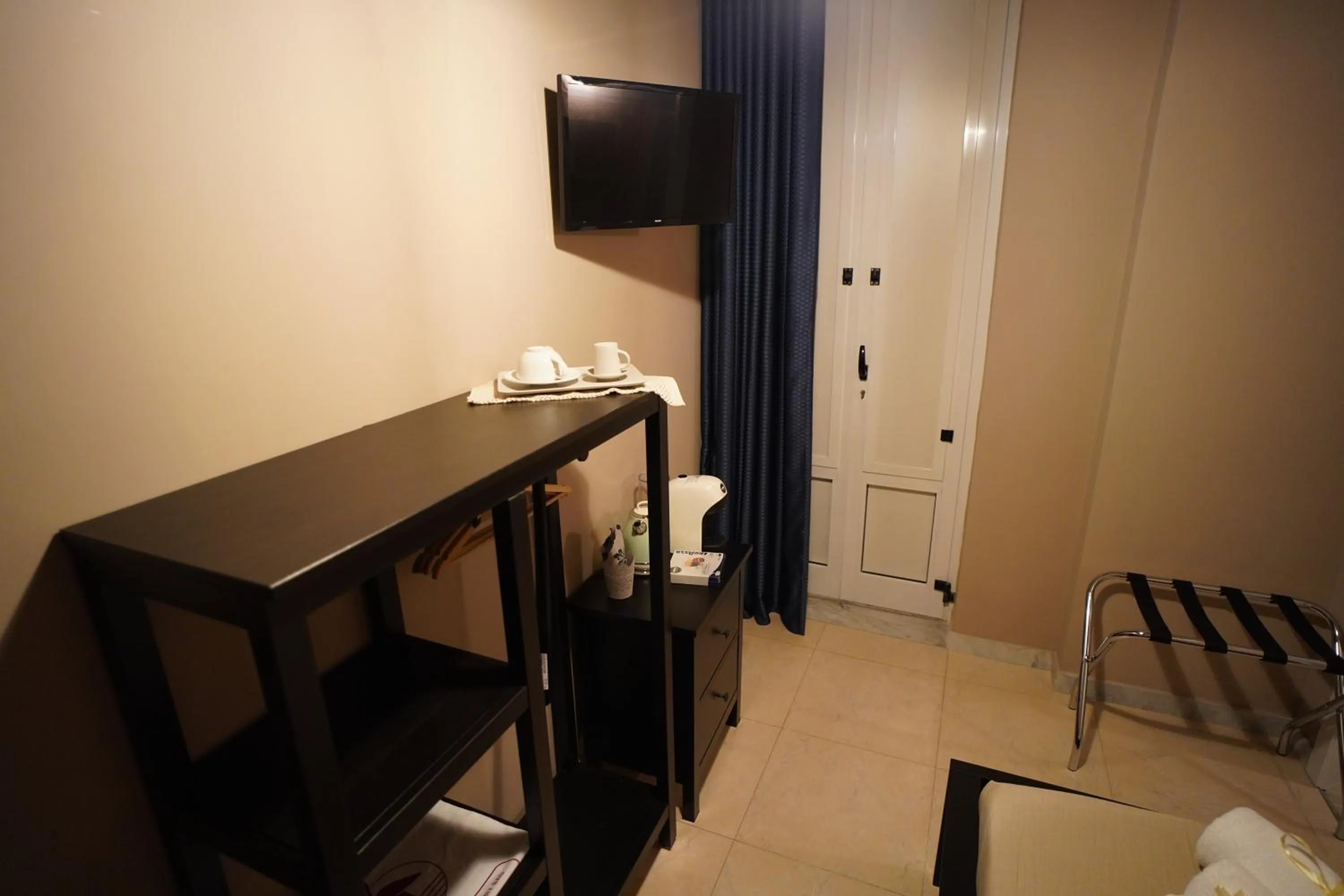 TV and multimedia in Bari Antica Boutique B&B