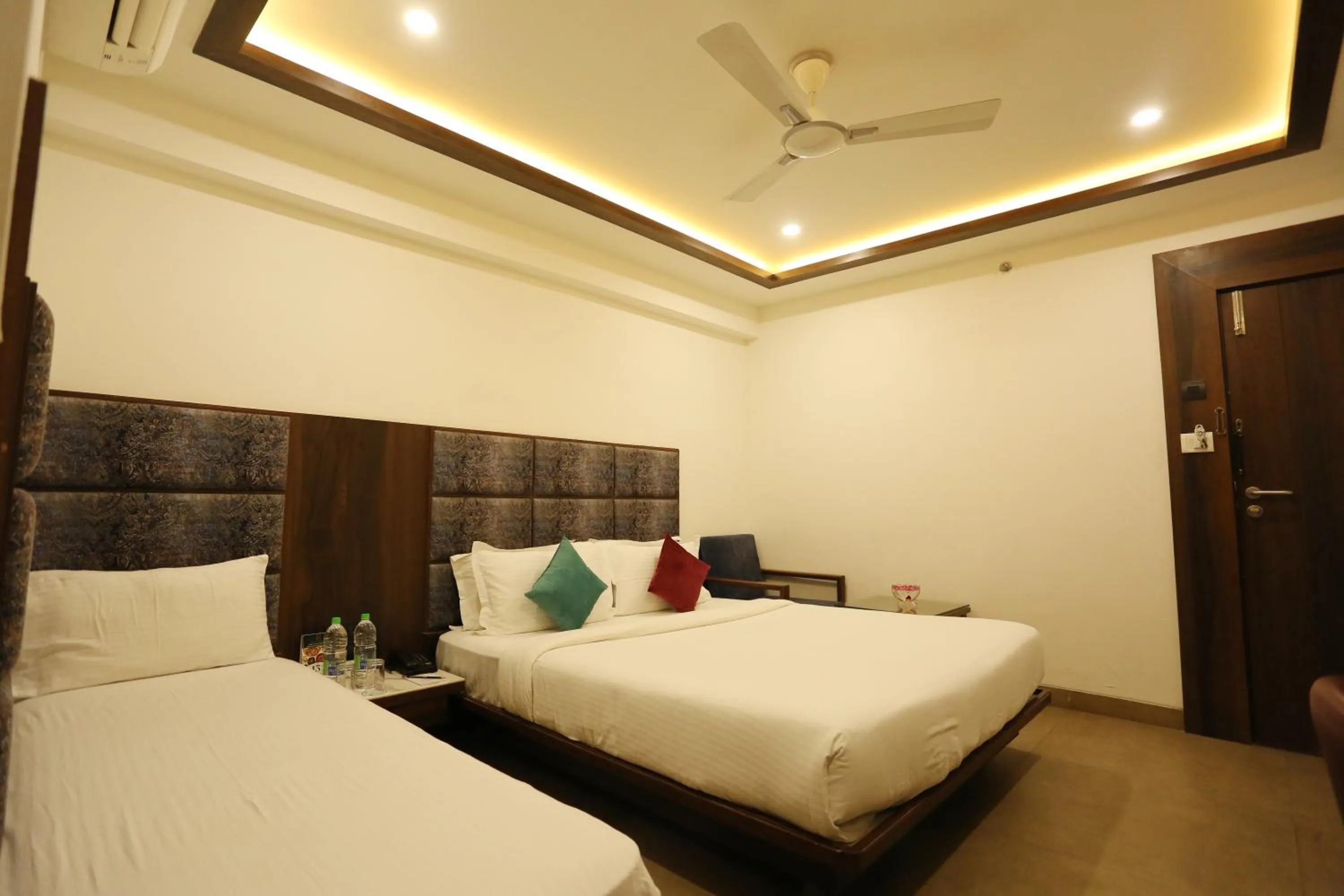 Bed in Pravasa hotel Indore