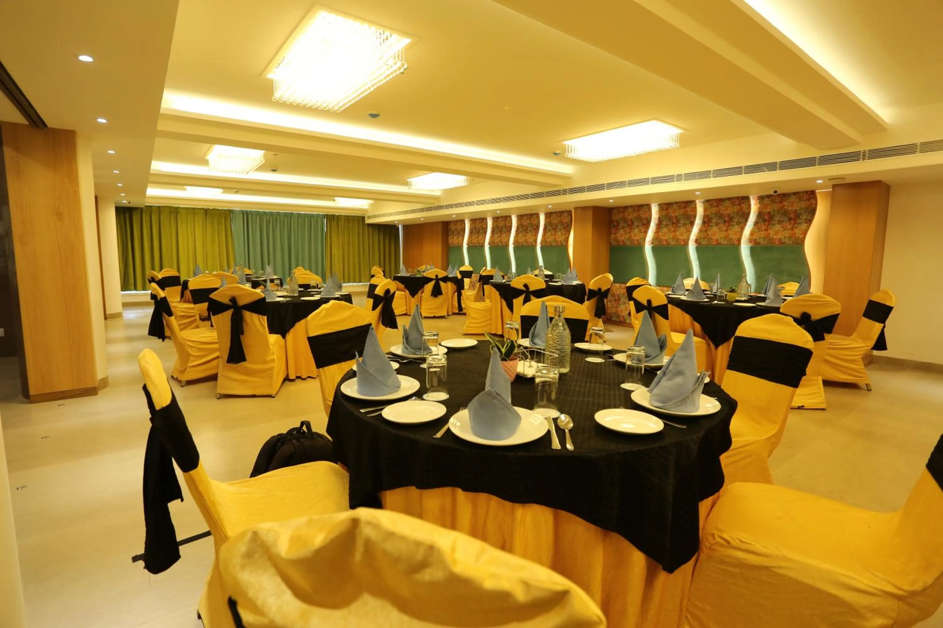 Dining area in Pravasa hotel Indore