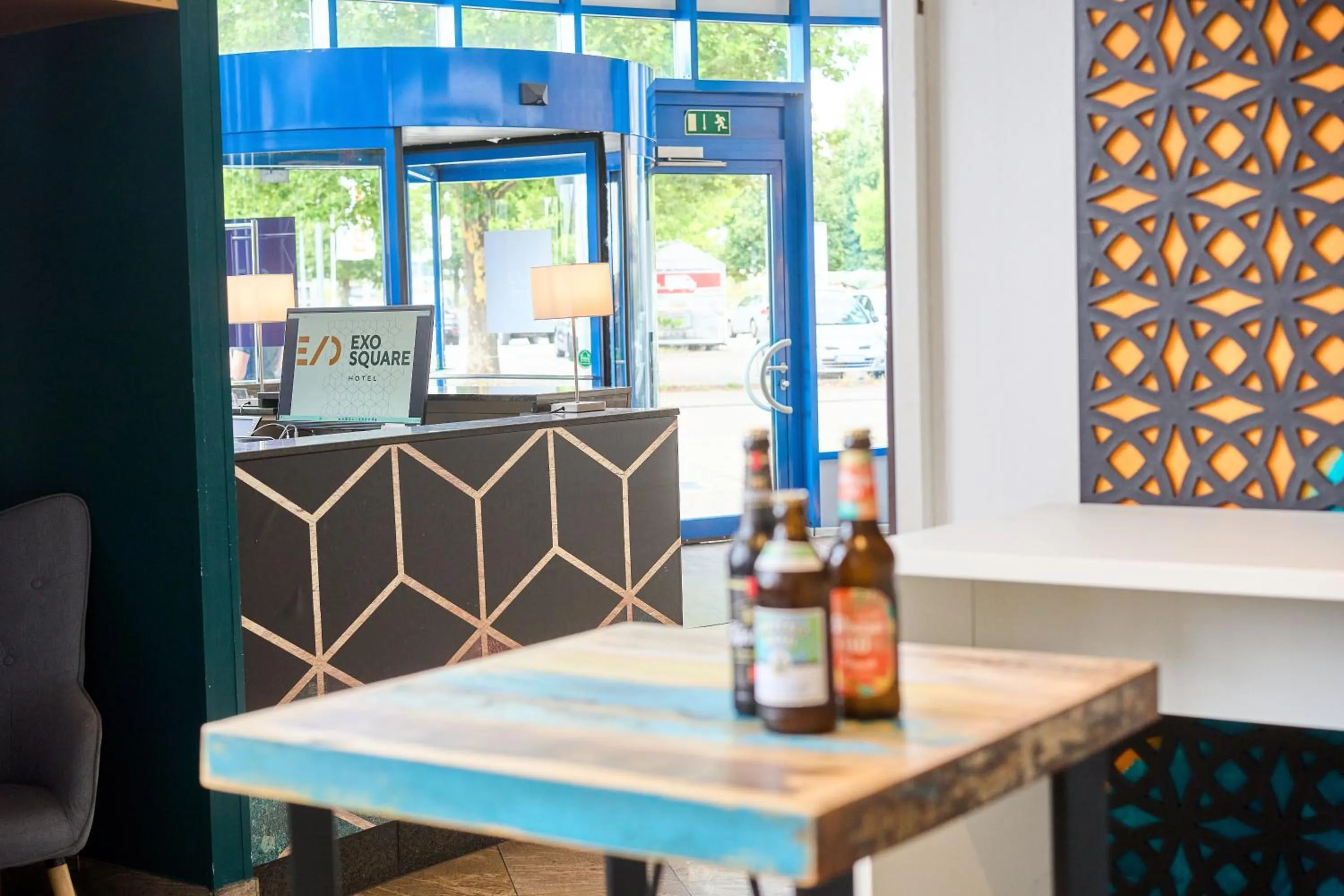 Lounge or bar in eXo Square Heidelberg/Schwetzingen - by SuperFly Hotels