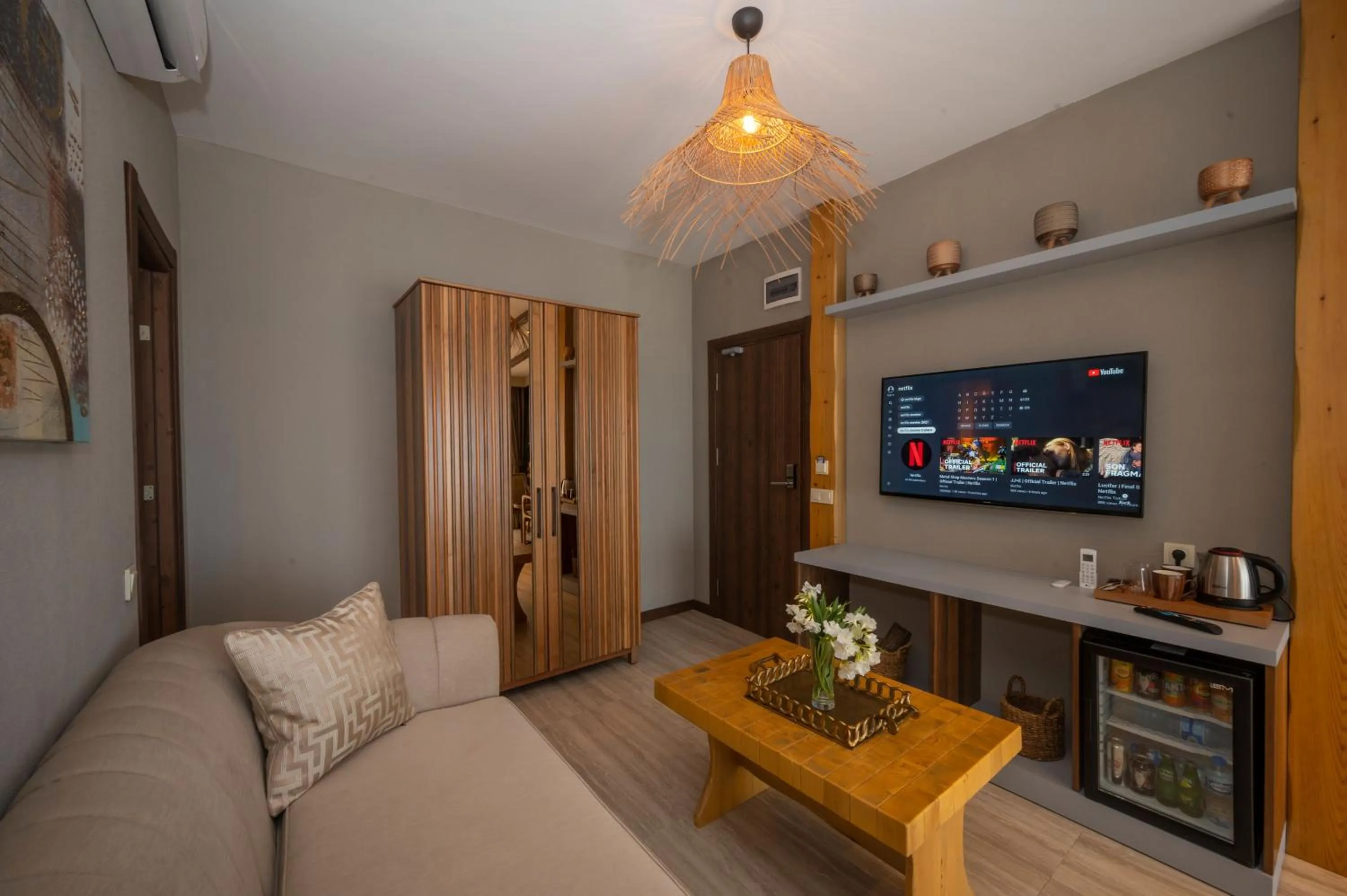 TV and multimedia in Villa Siesta Hotel Istanbul Airport