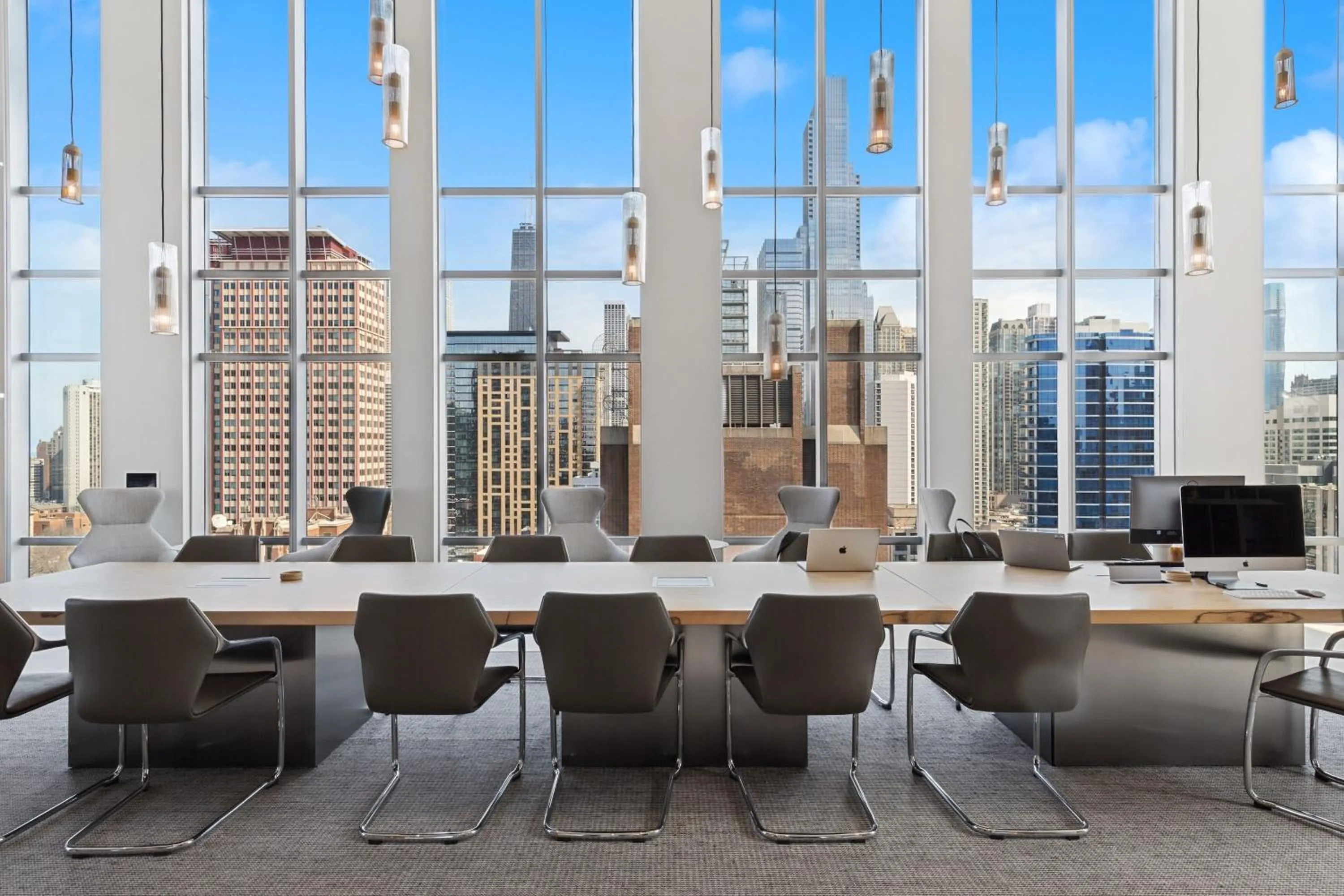 Meeting/conference room in Kasa River North Chicago