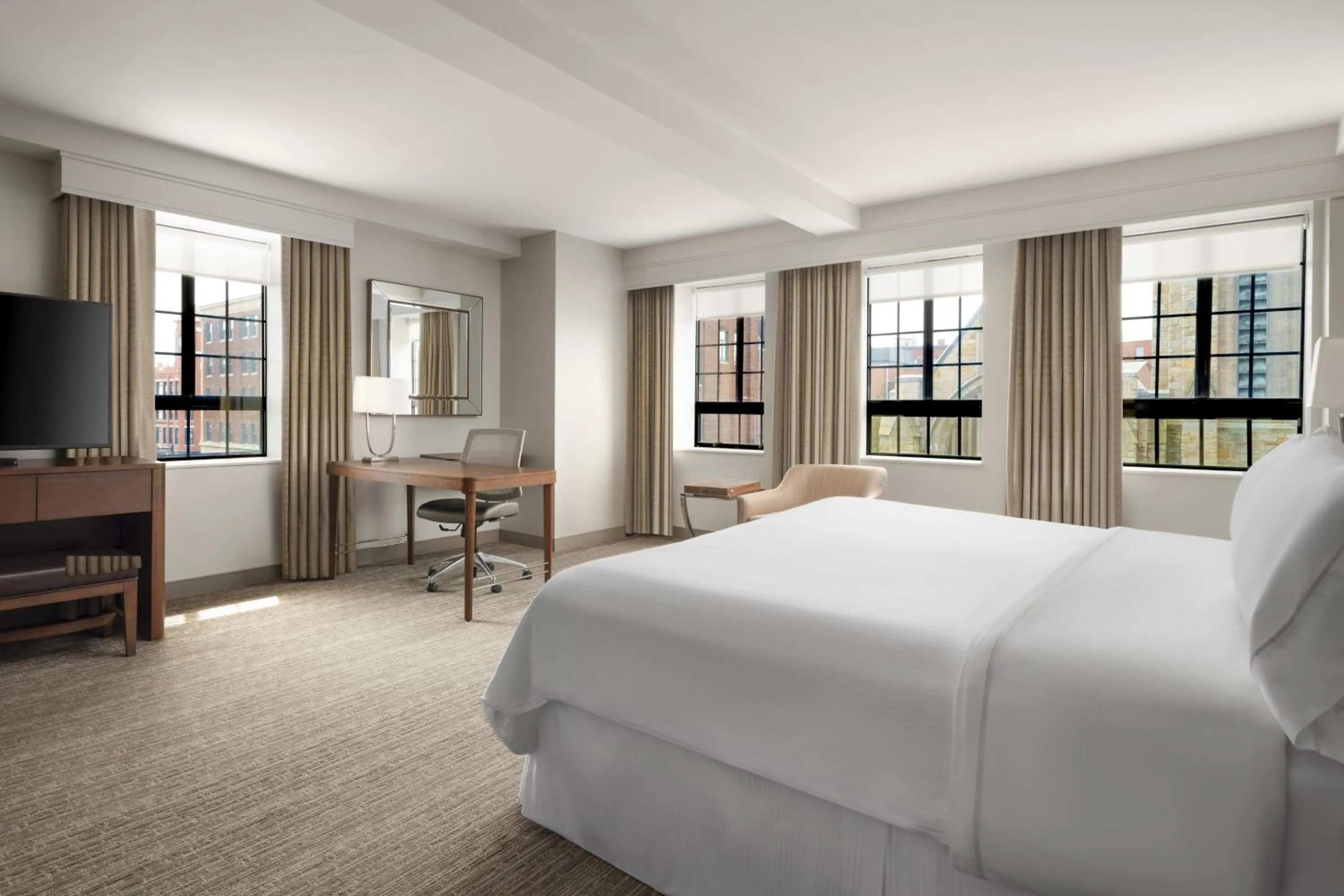 Bedroom, Bed in The Westin Portland Harborview